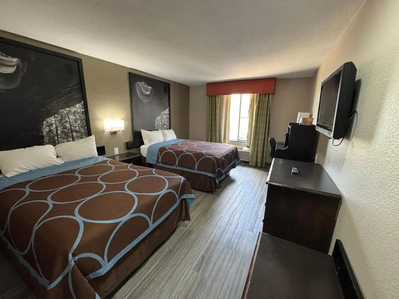 Bed in Texarkana Inn Bed in Texarkana Inn