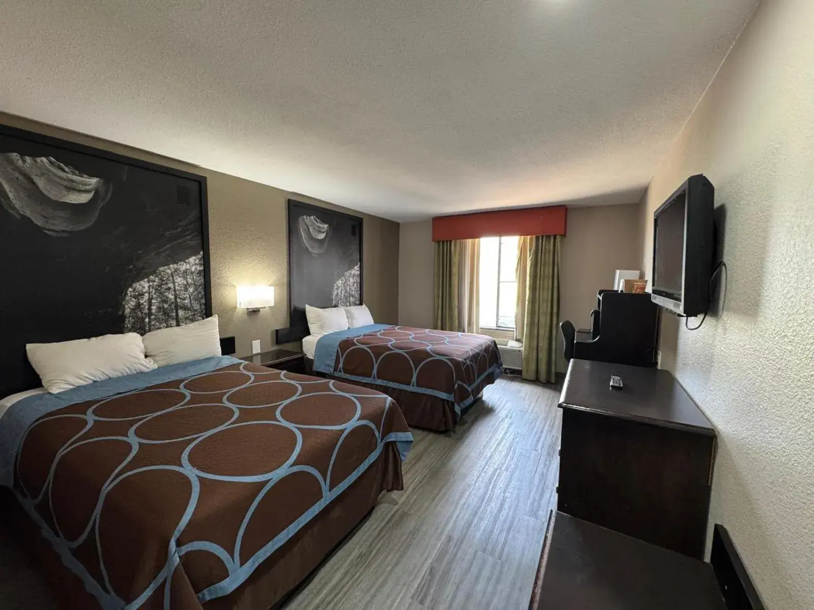 Bed in Texarkana Inn Bed in Texarkana Inn