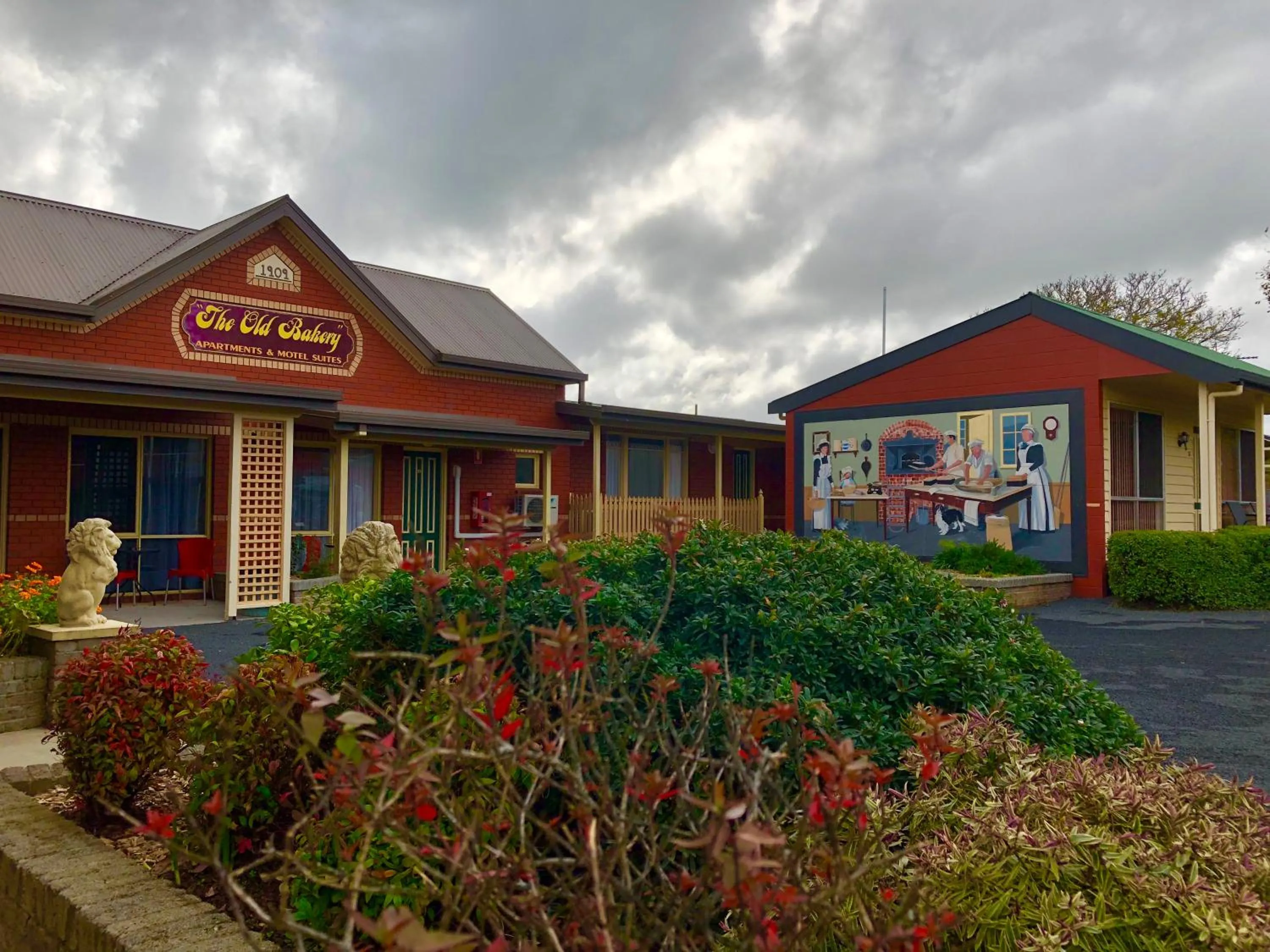 Property building in Sheffield Motor Inn