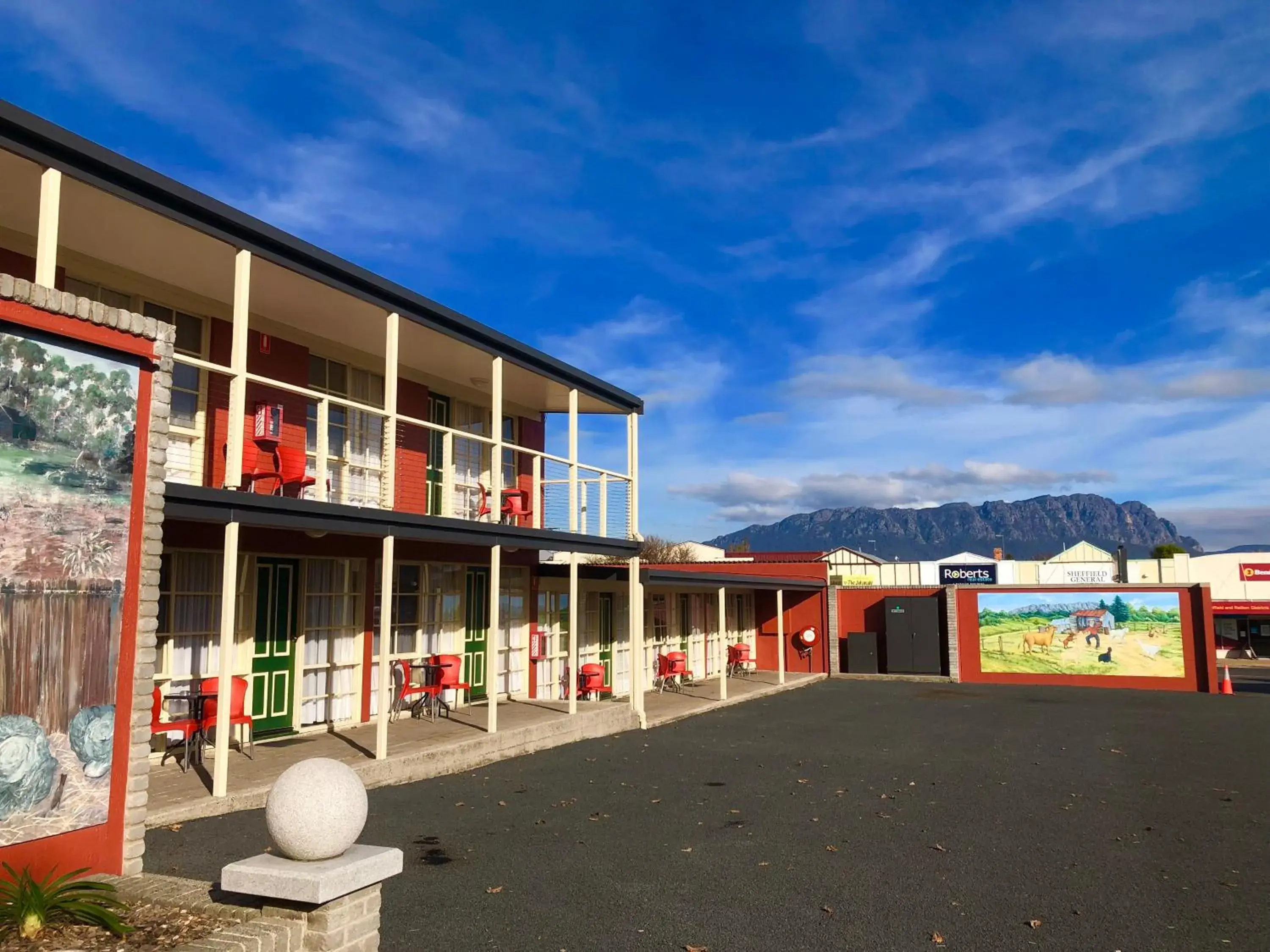Facade/entrance in Sheffield Motor Inn Facade/entrance in Sheffield Motor Inn