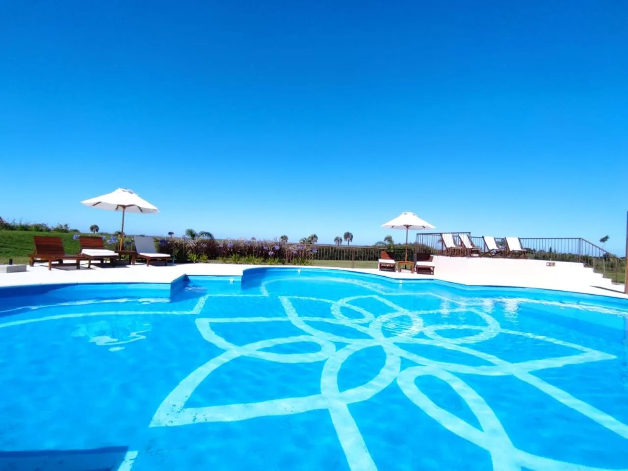 Swimming pool in HOTEL TERMAS VICTORIA Wellness Spa