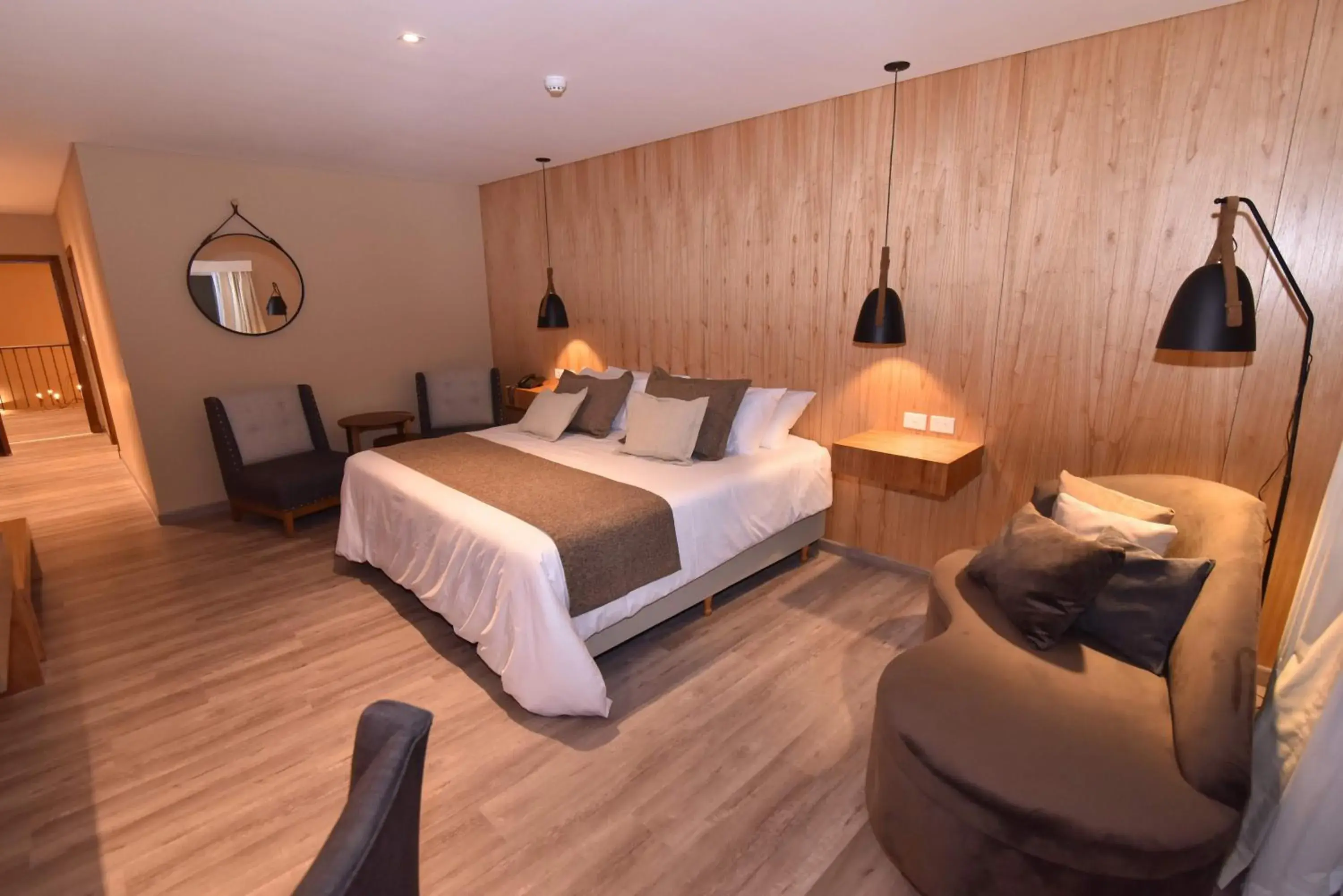 Bedroom, Bed in HOTEL TERMAS VICTORIA Wellness Spa Bedroom, Bed in HOTEL TERMAS VICTORIA Wellness Spa