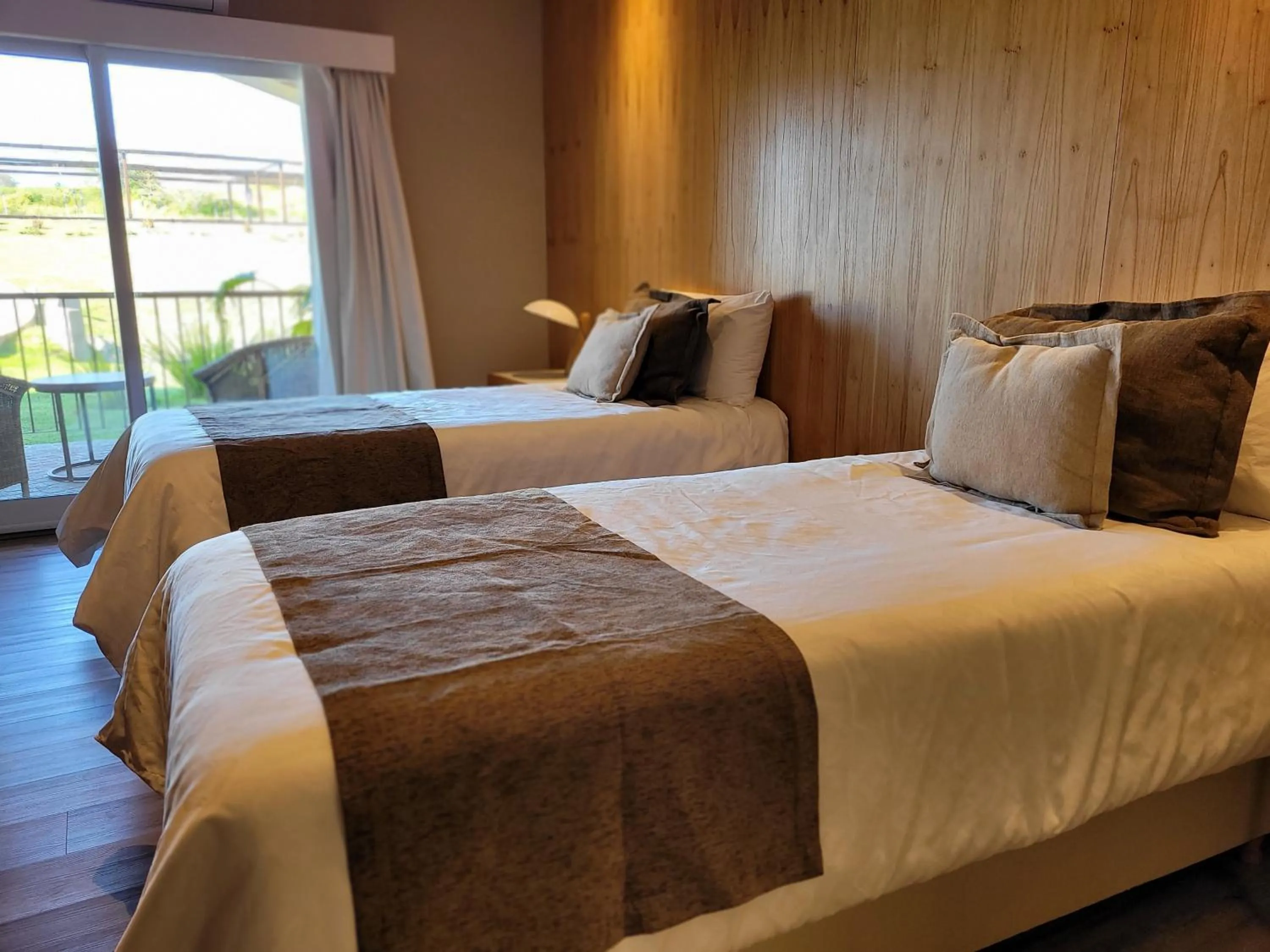 Bed in HOTEL TERMAS VICTORIA Wellness Spa