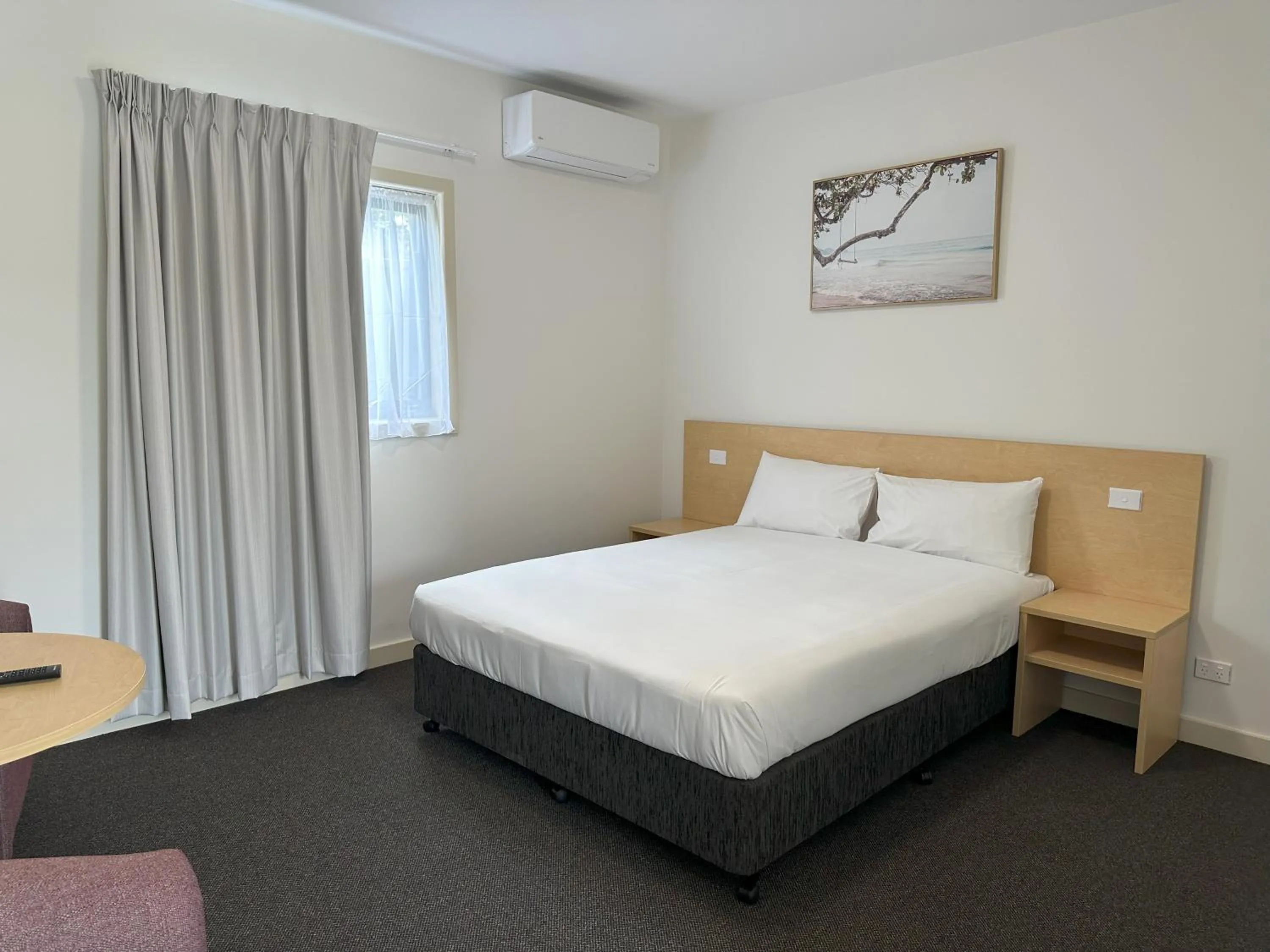 Bed in Travellers Motor Village