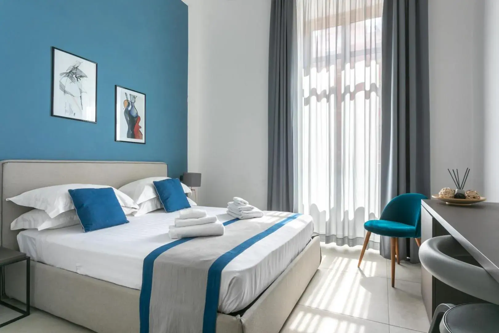 Double Room in Bespoke Roma Suites Double Room in Bespoke Roma Suites