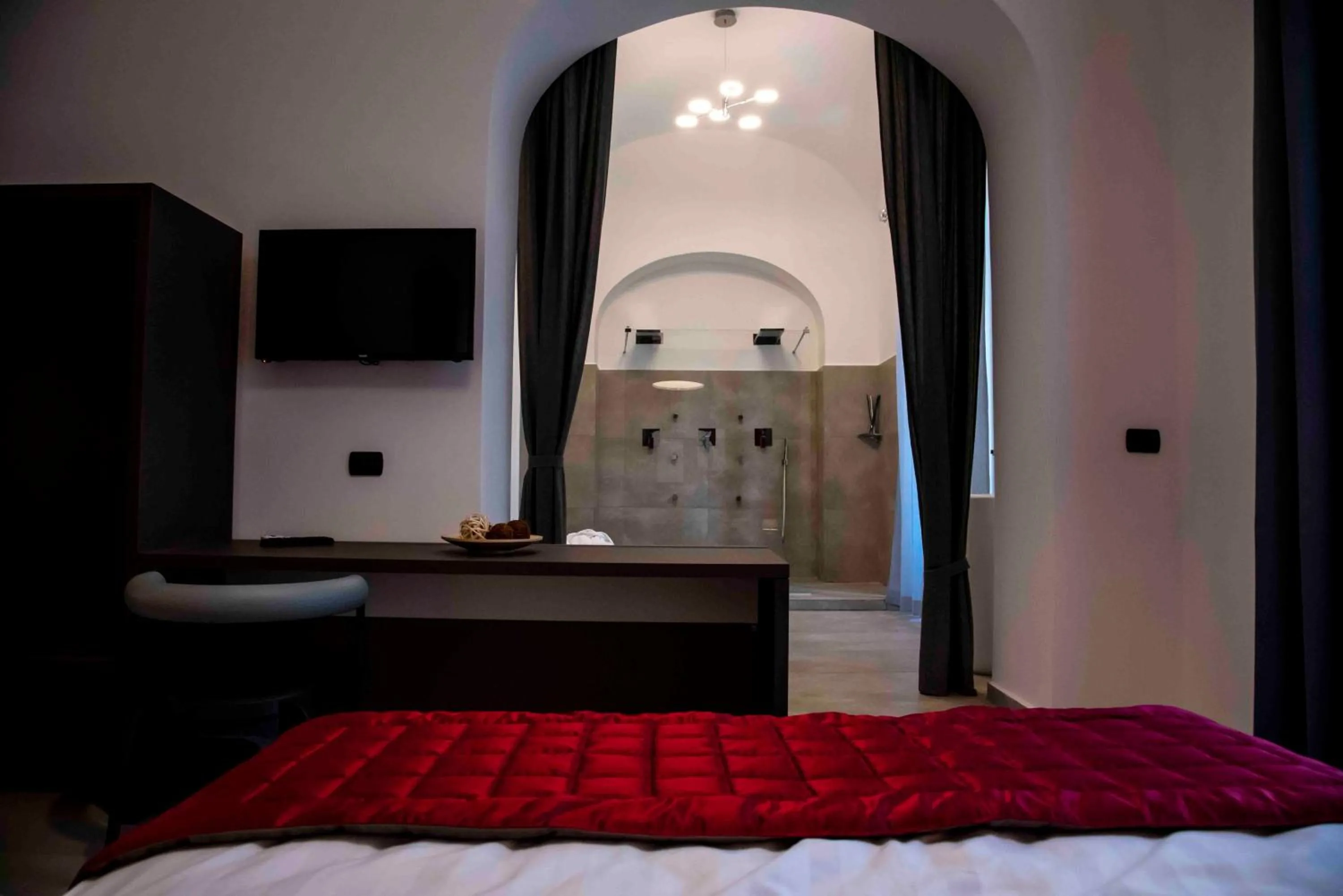 Bespoke Roma Suites