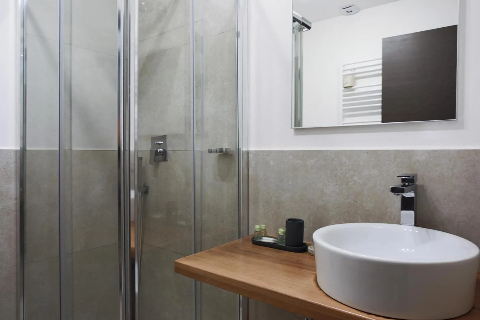 Comfort Triple Room in Bespoke Roma Suites