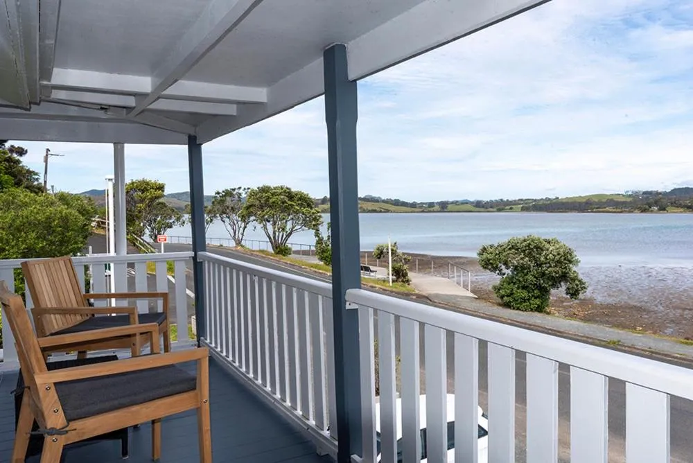 The Old Oak Boutique Hotel