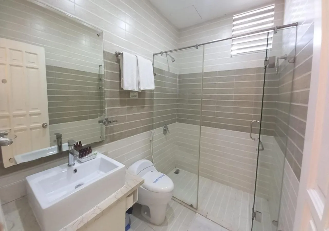 Bathroom in Khai Hoan Apartment Hotel