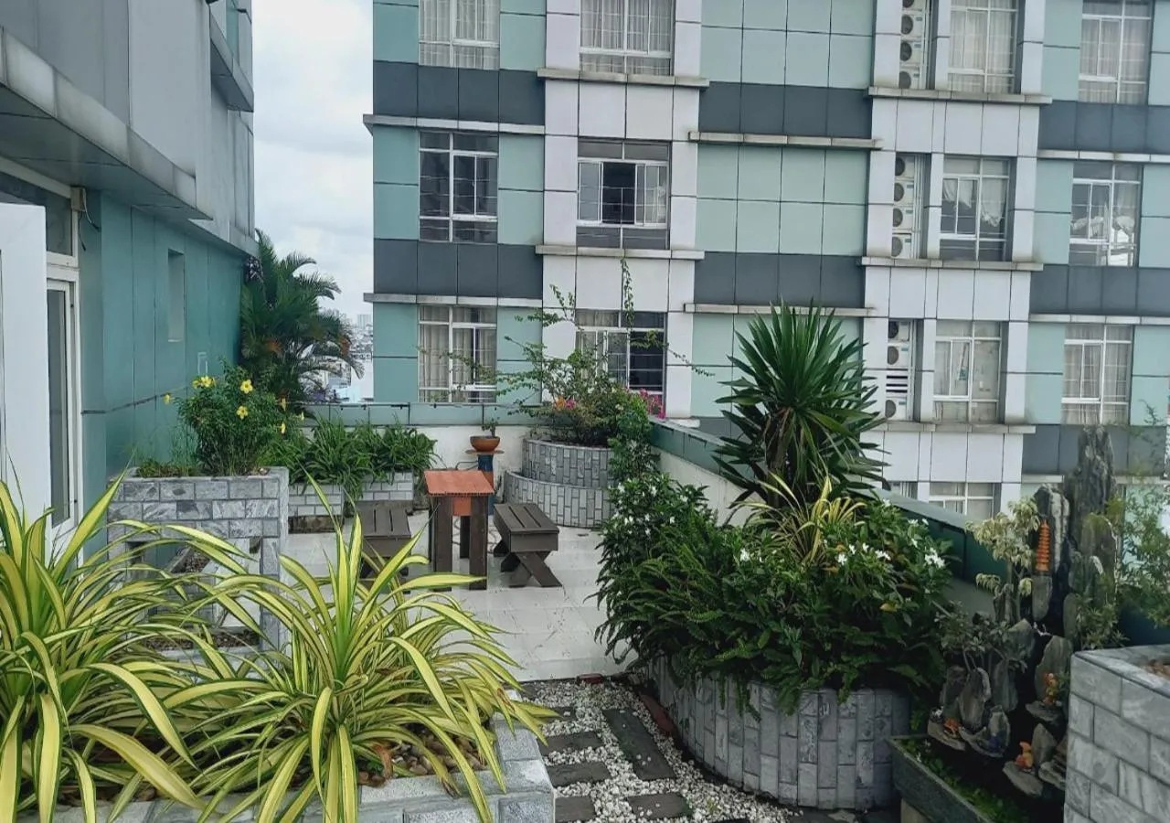 Day in Khai Hoan Apartment Hotel