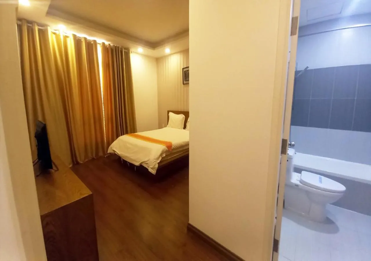 Shower, Bed in Khai Hoan Apartment Hotel