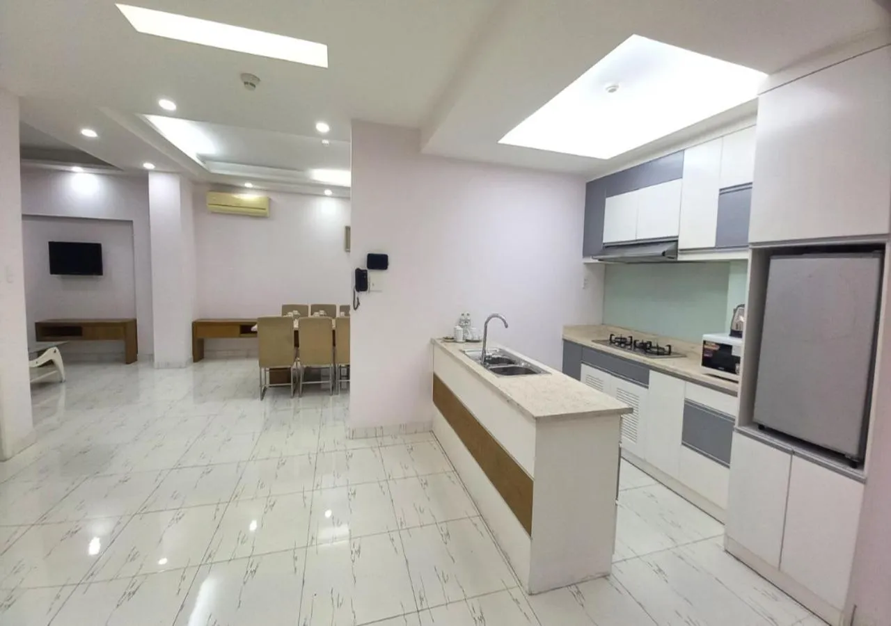 Kitchen or kitchenette in Khai Hoan Apartment Hotel