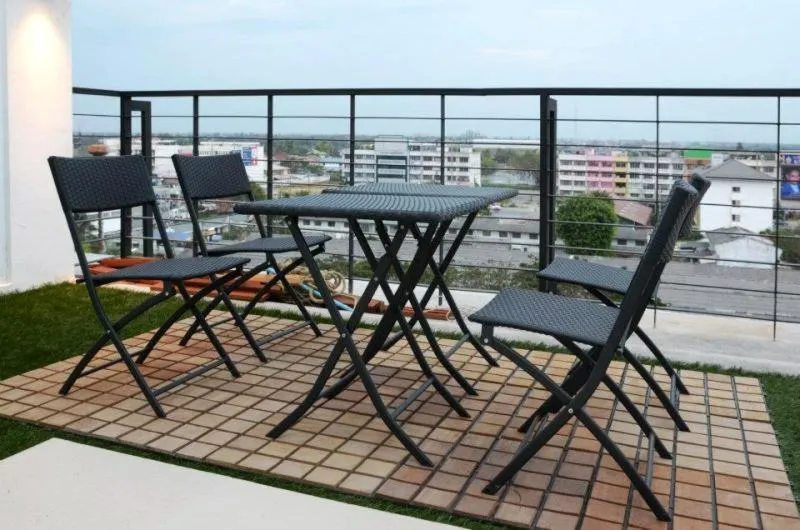 Swimming pool in The September Salaya