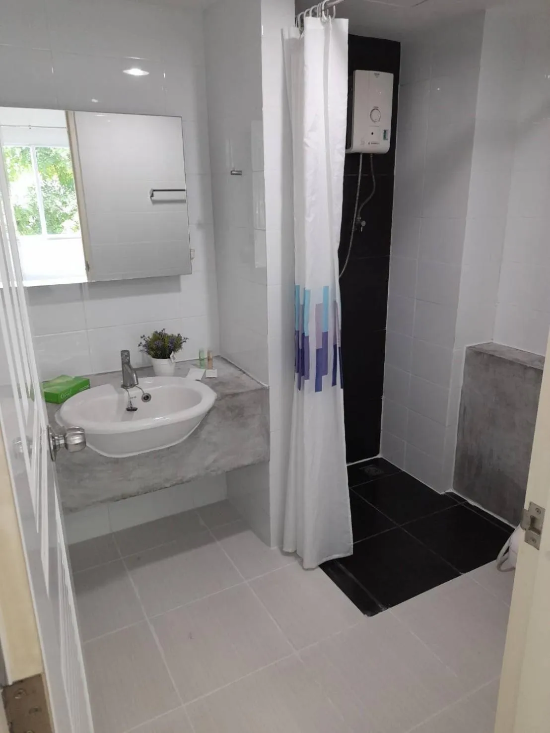 Bathroom in The September Salaya