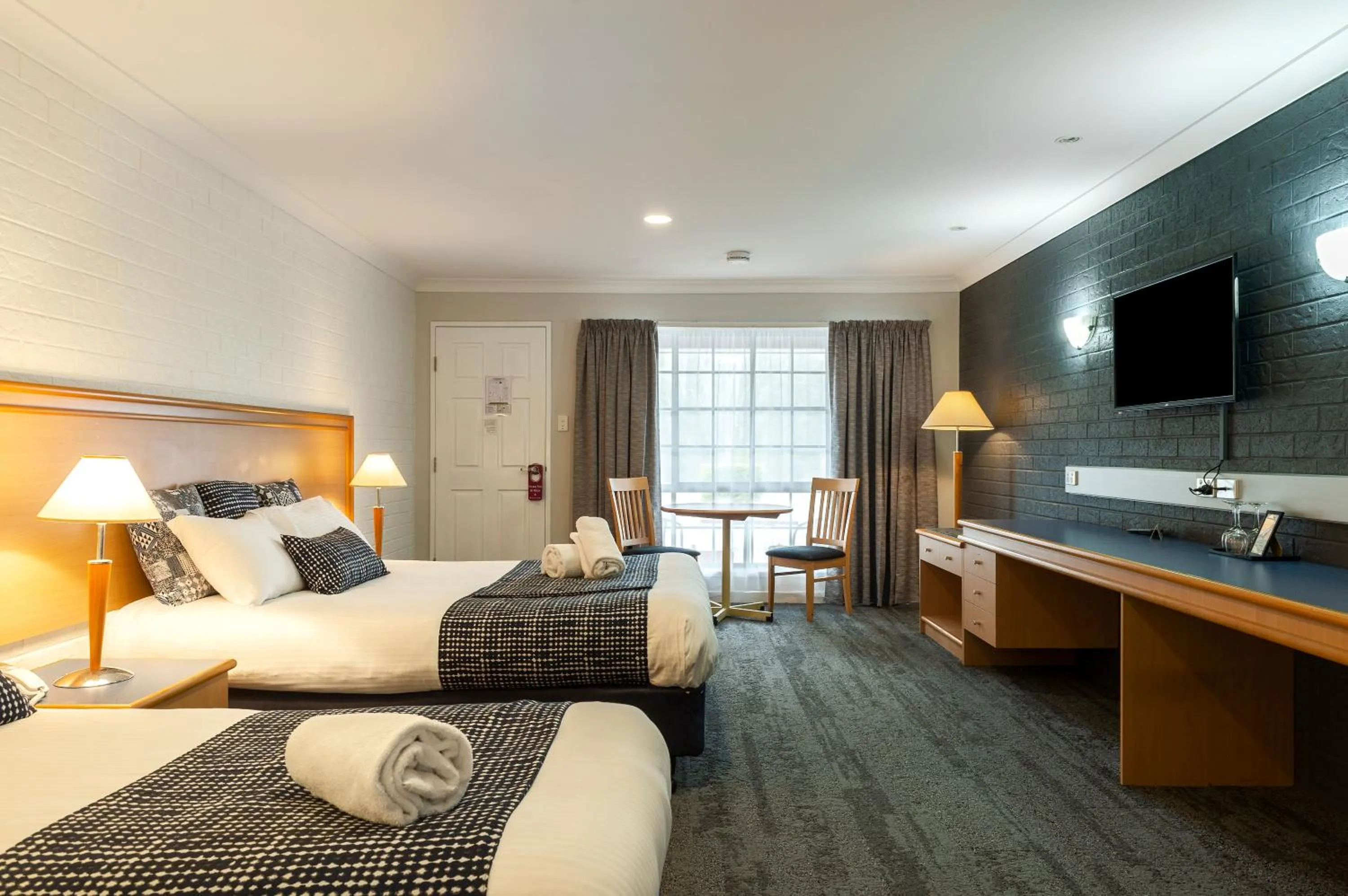 TV and multimedia, Bed in Country Motel Ipswich