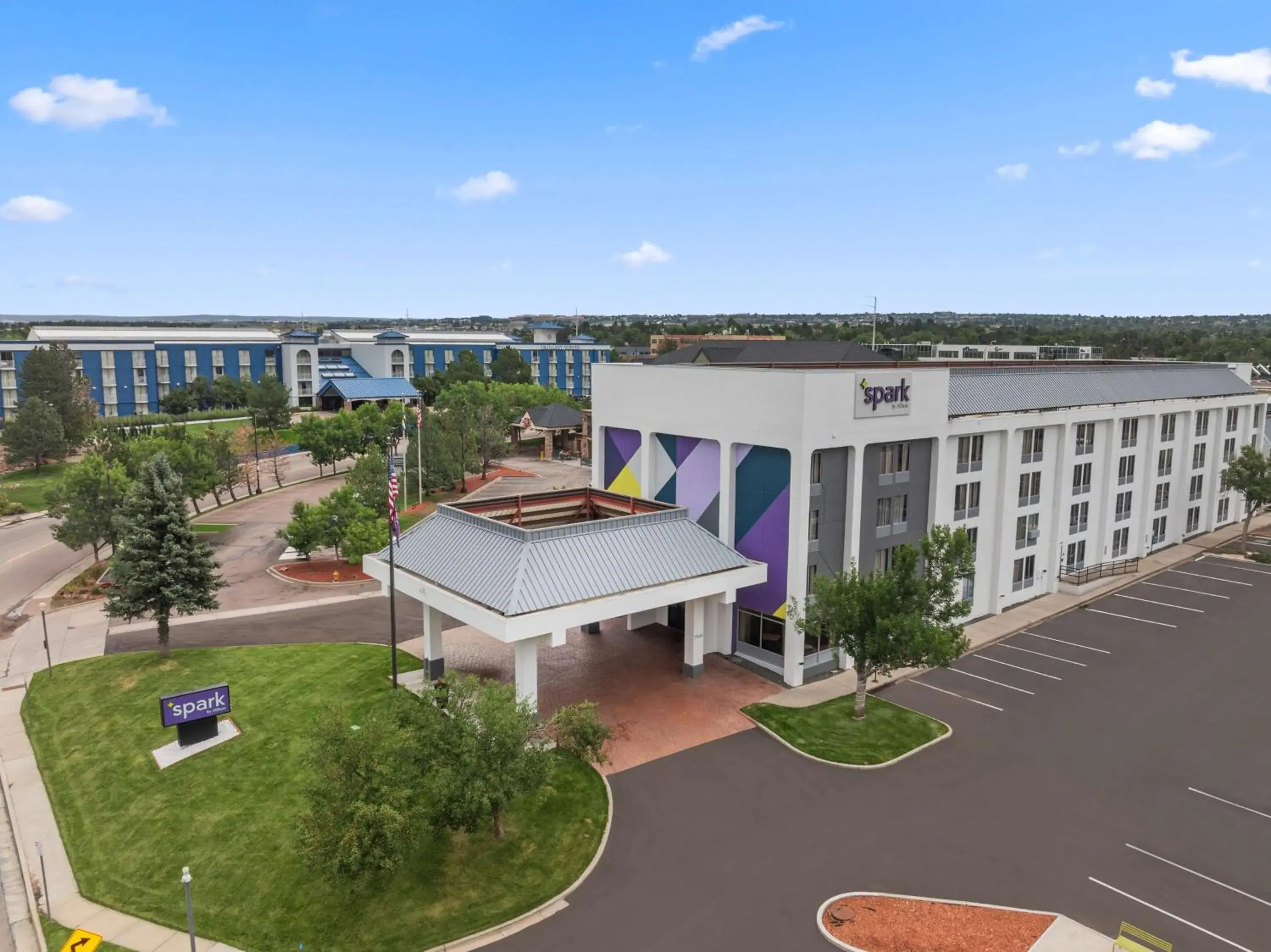 Property building in Spark by Hilton Colorado Springs I 25 Central Property building in Spark by Hilton Colorado Springs I 25 Central