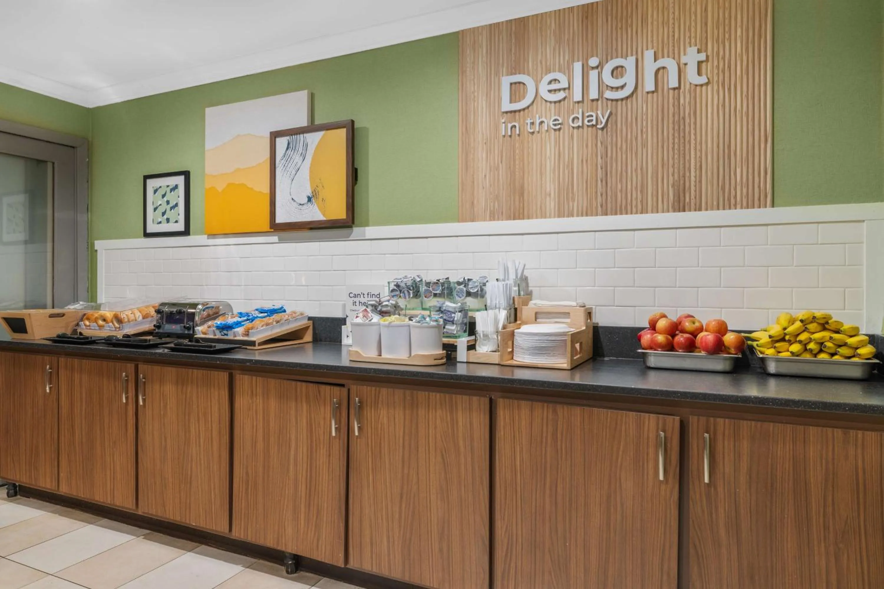 Breakfast in Spark by Hilton Colorado Springs I 25 Central