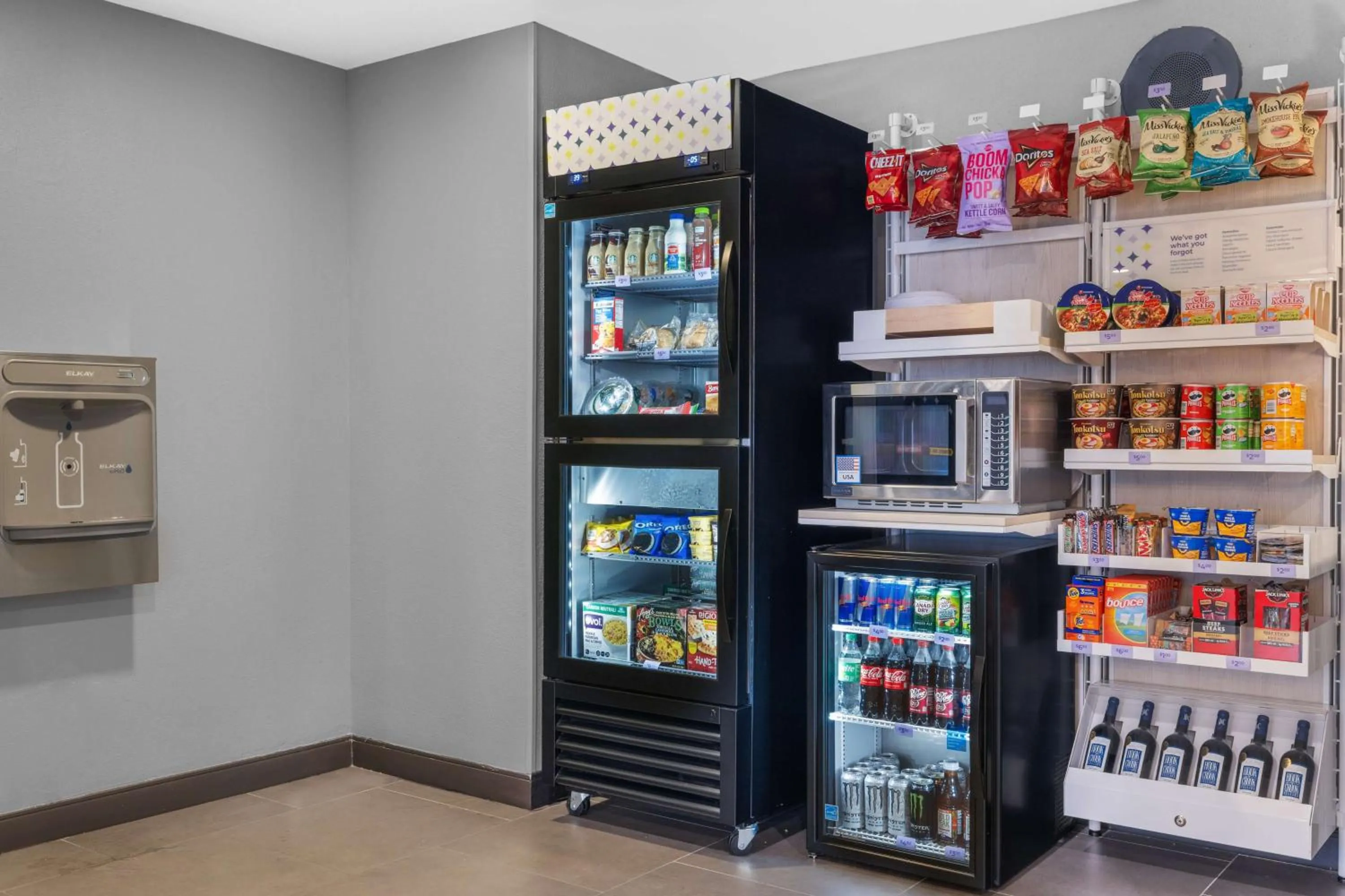 Restaurant/places to eat in Spark by Hilton Colorado Springs I 25 Central