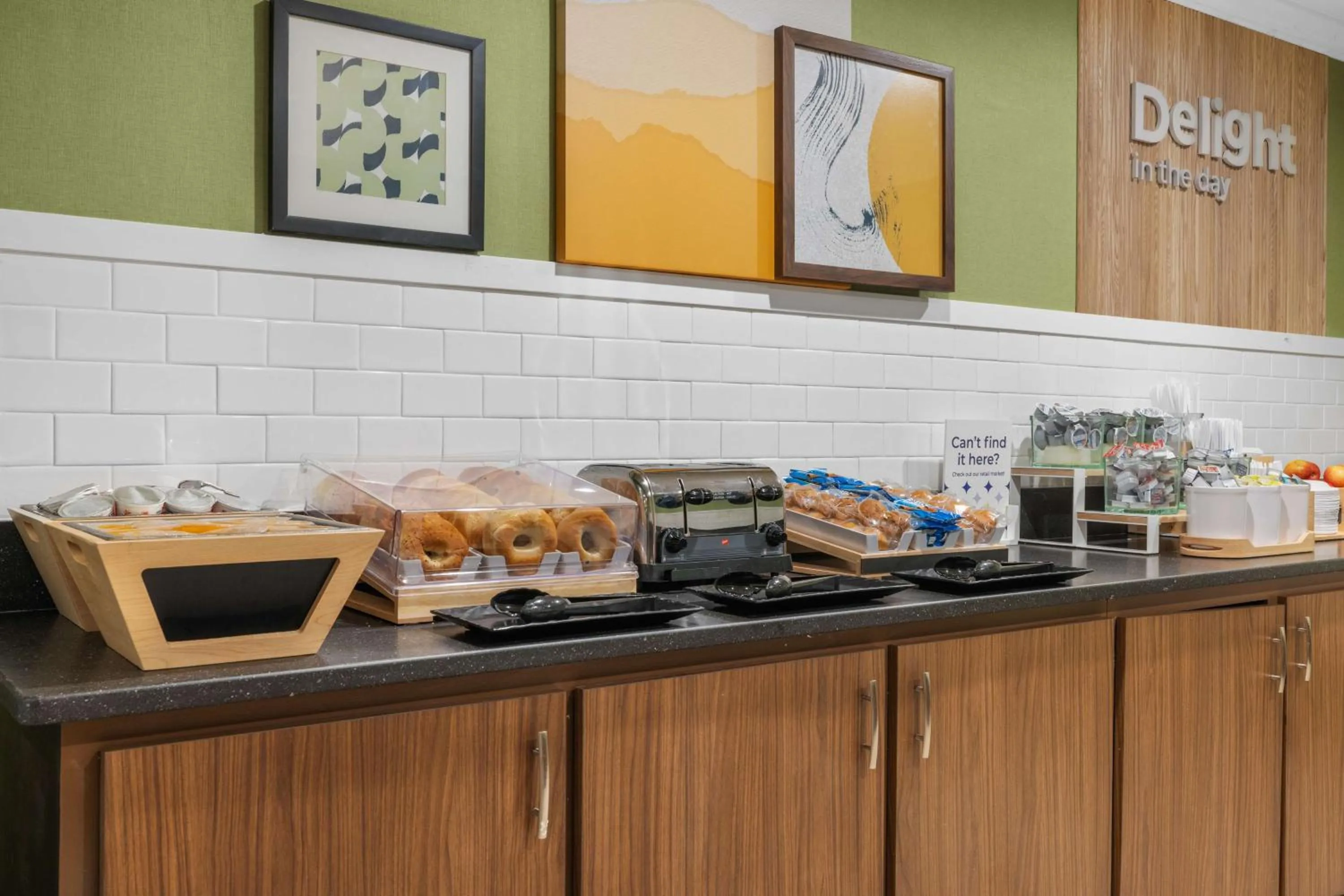 Breakfast in Spark by Hilton Colorado Springs I 25 Central