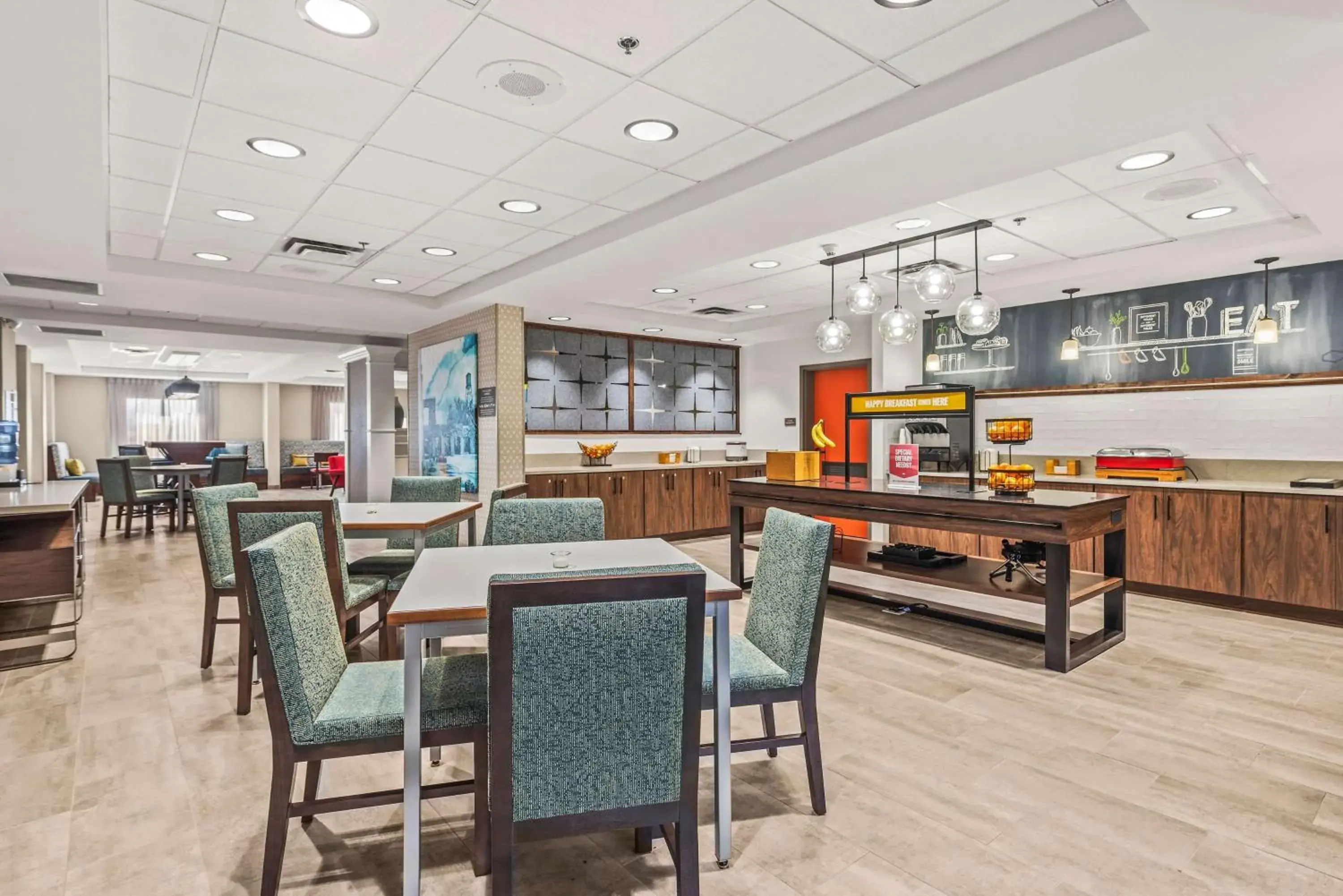 Breakfast in Hampton Inn Columbus-North Breakfast in Hampton Inn Columbus-North