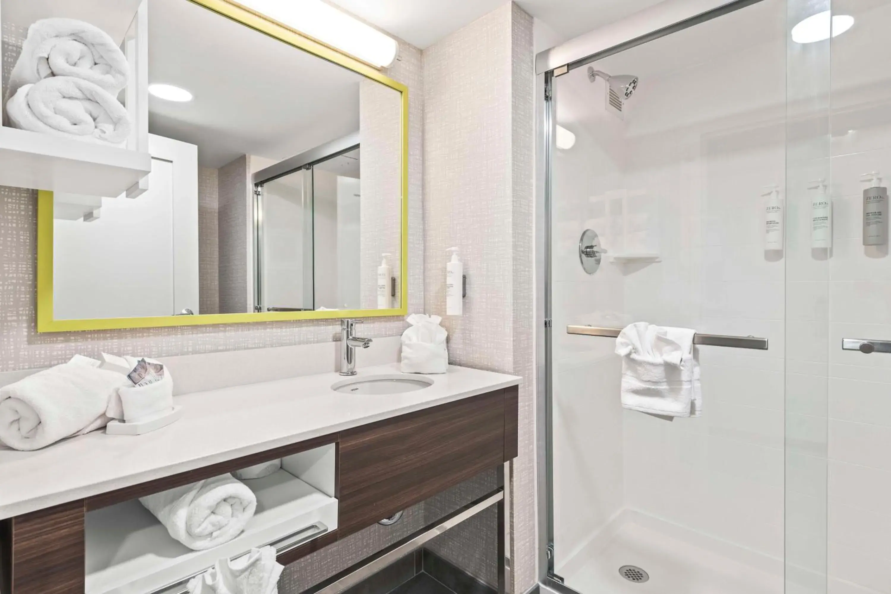 Bathroom in Hampton Inn Columbus-North Bathroom in Hampton Inn Columbus-North