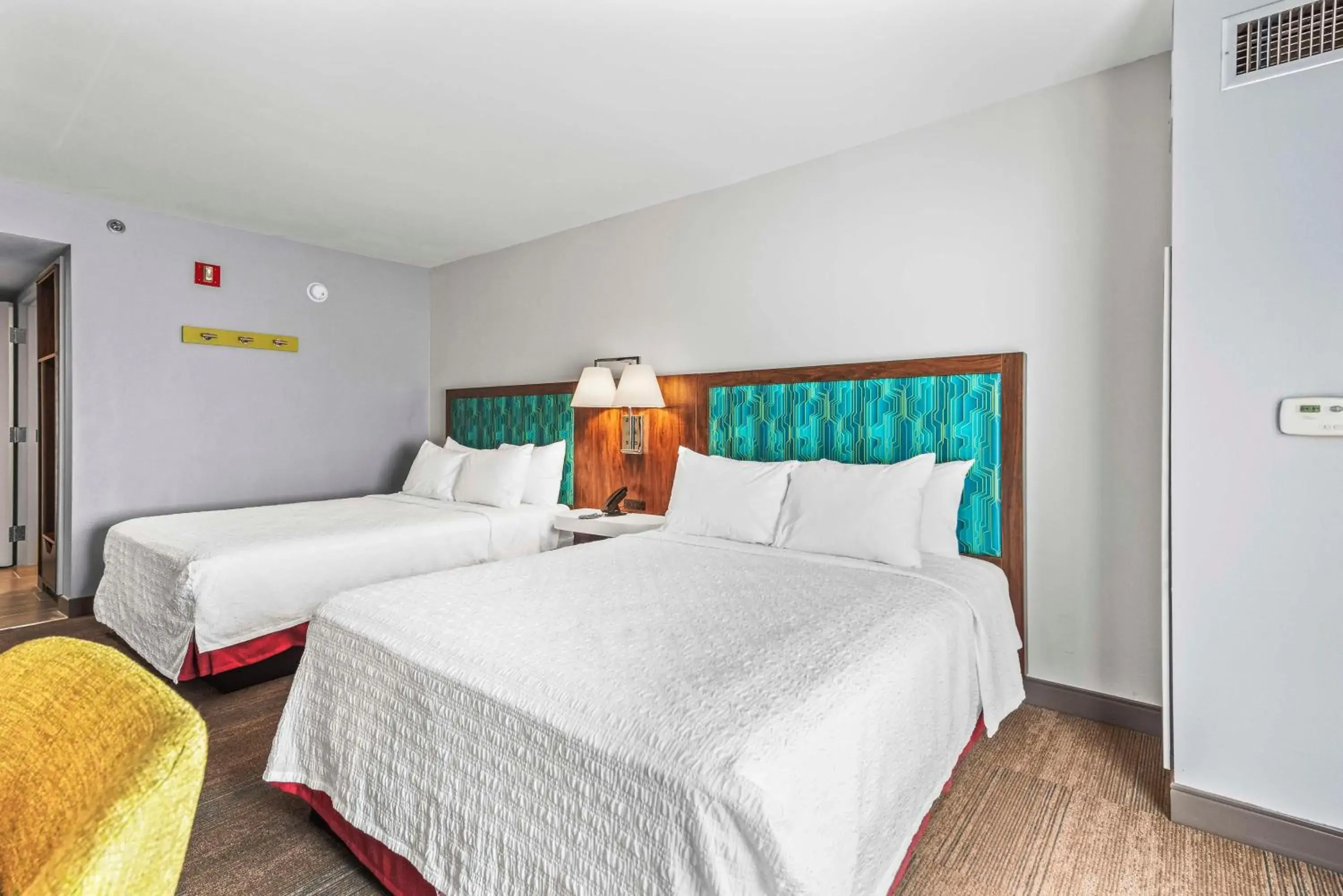 Bed in Hampton Inn Columbus-North Bed in Hampton Inn Columbus-North