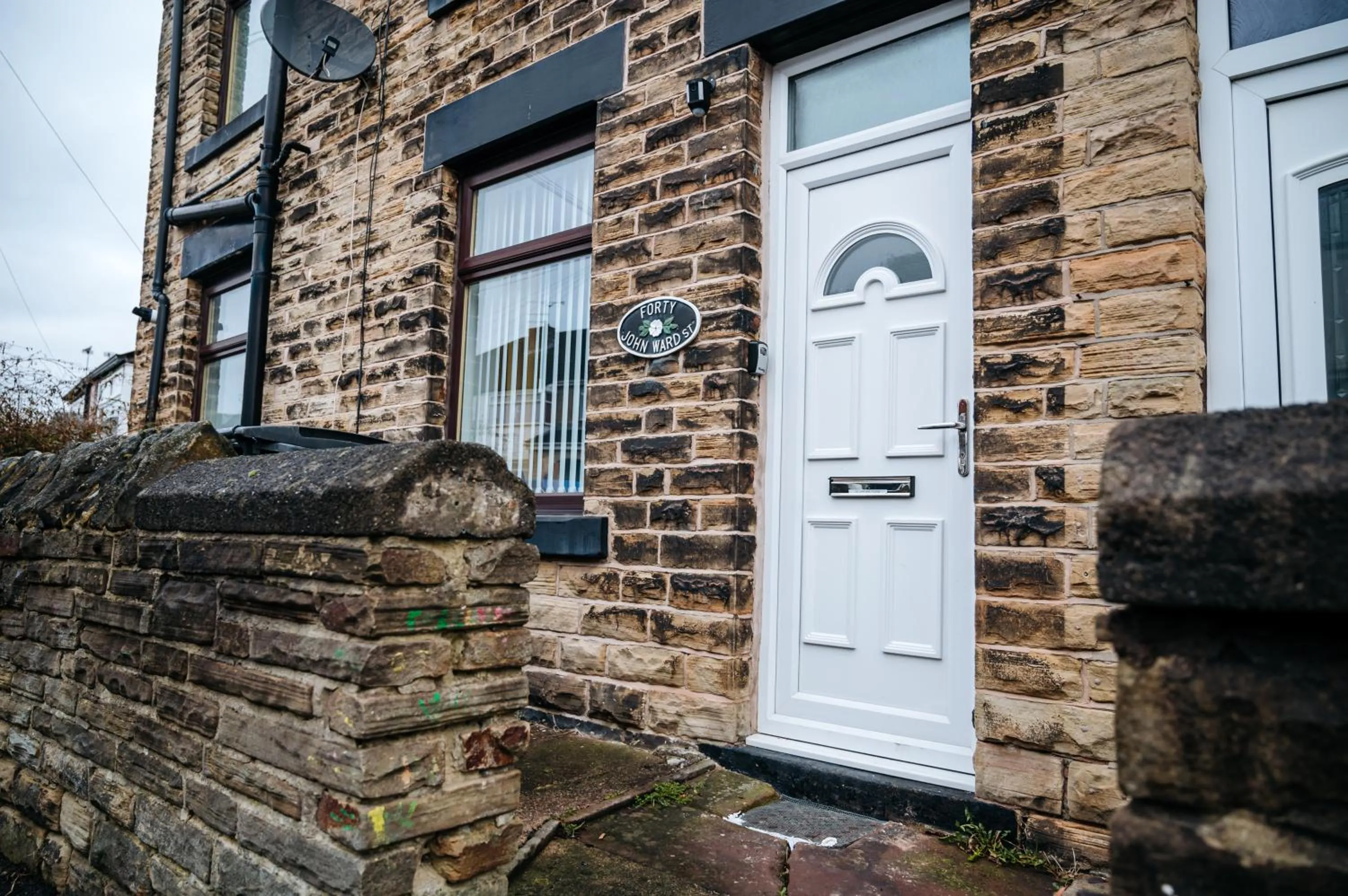 Property building in Woodhouse Lodge