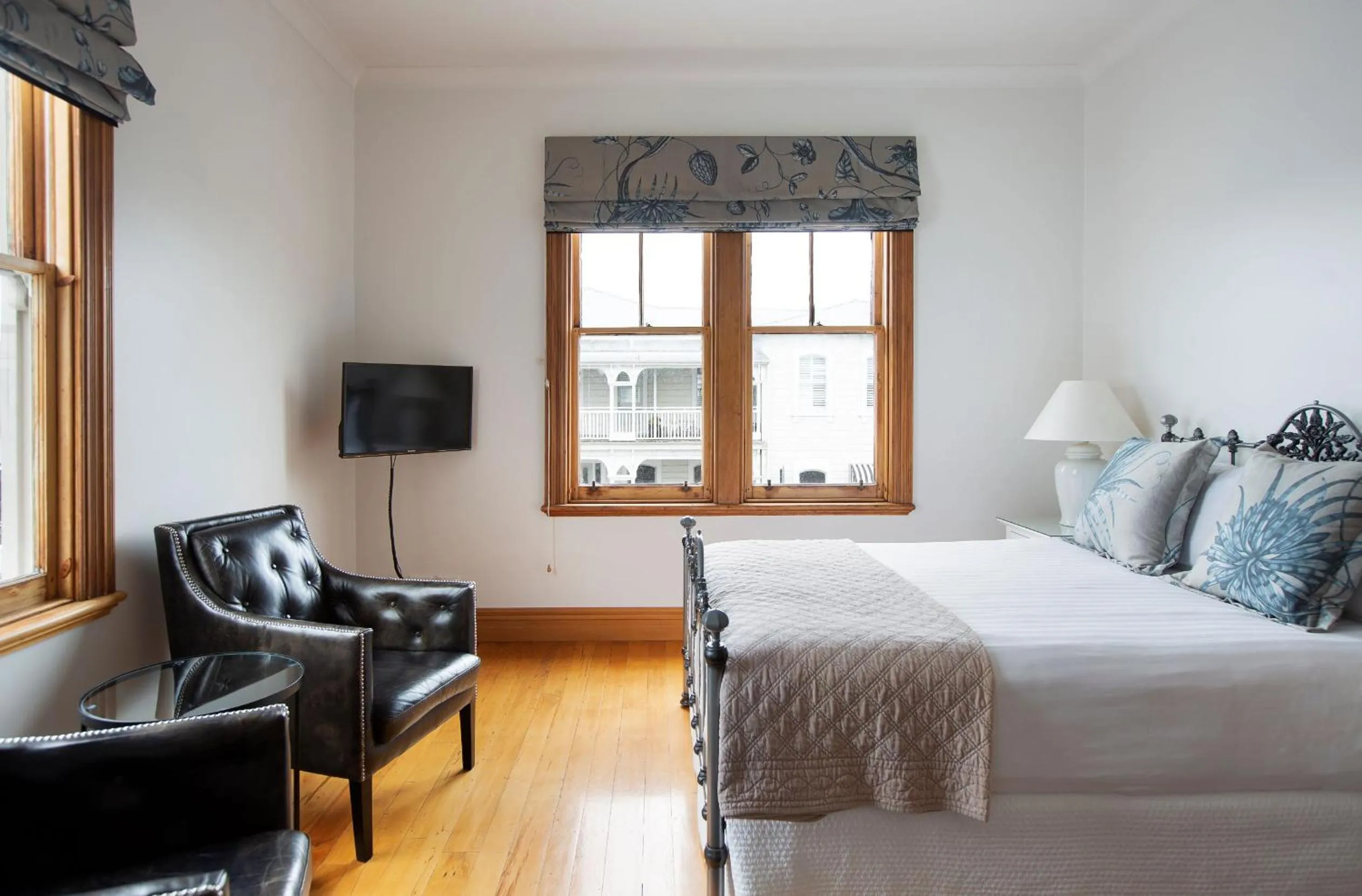 Photo of the whole room, Bed in The Martinborough Hotel