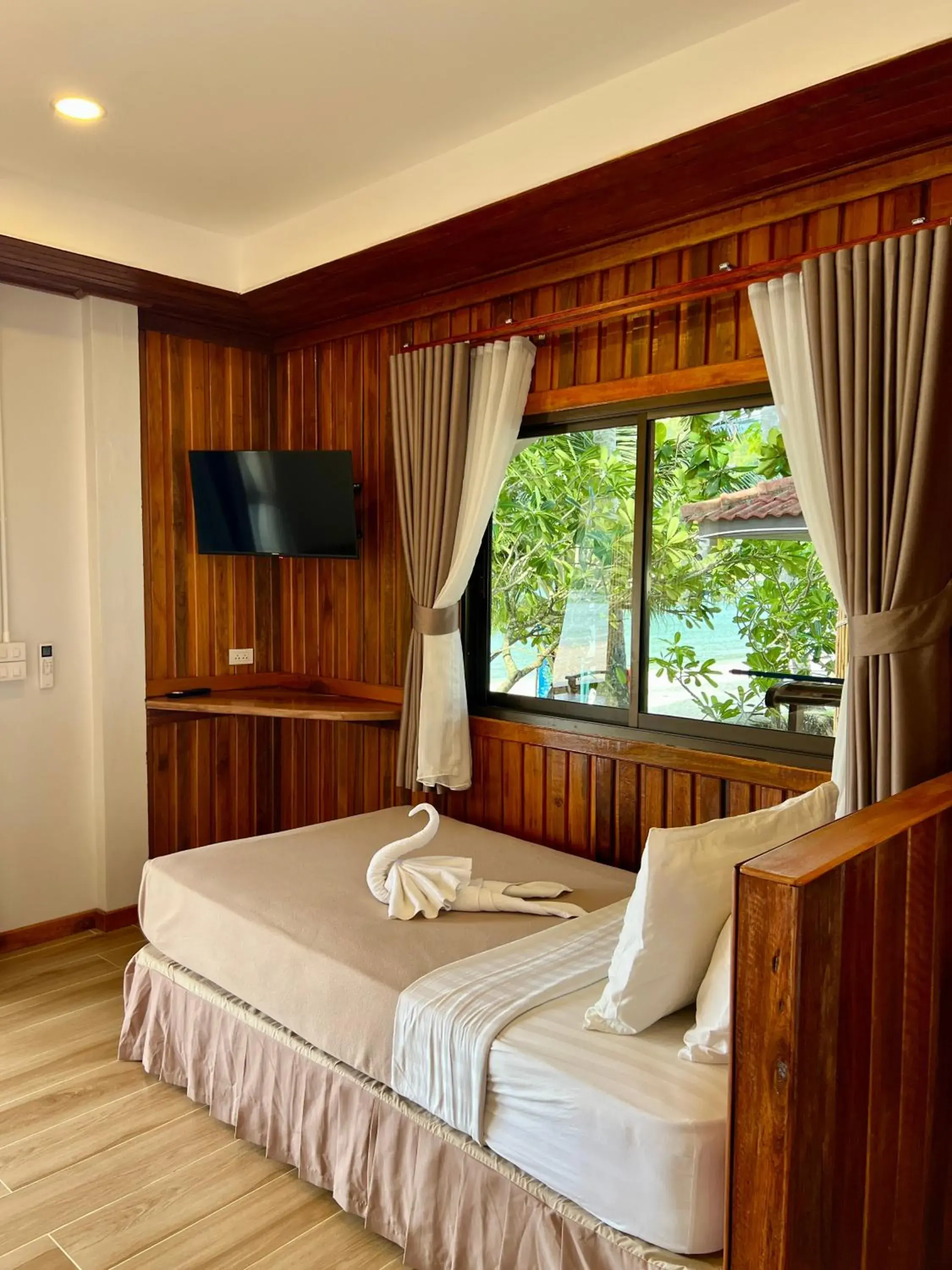 Bed in Pen's Bungalow Koh Phangan Bed in Pen's Bungalow Koh Phangan