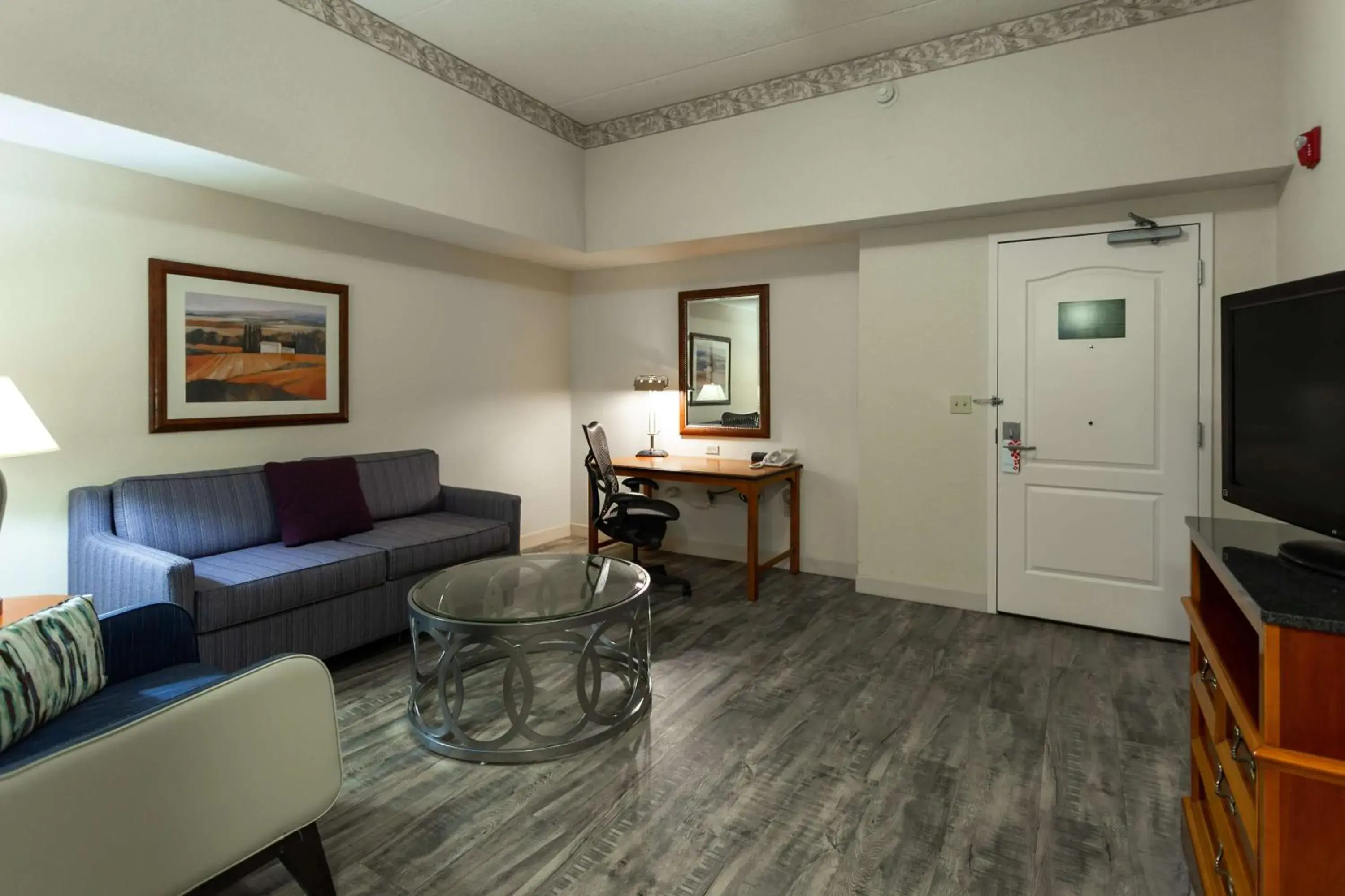 Junior Suite with Two Queen Beds in Hilton Garden Inn Wooster Junior Suite with Two Queen Beds in Hilton Garden Inn Wooster