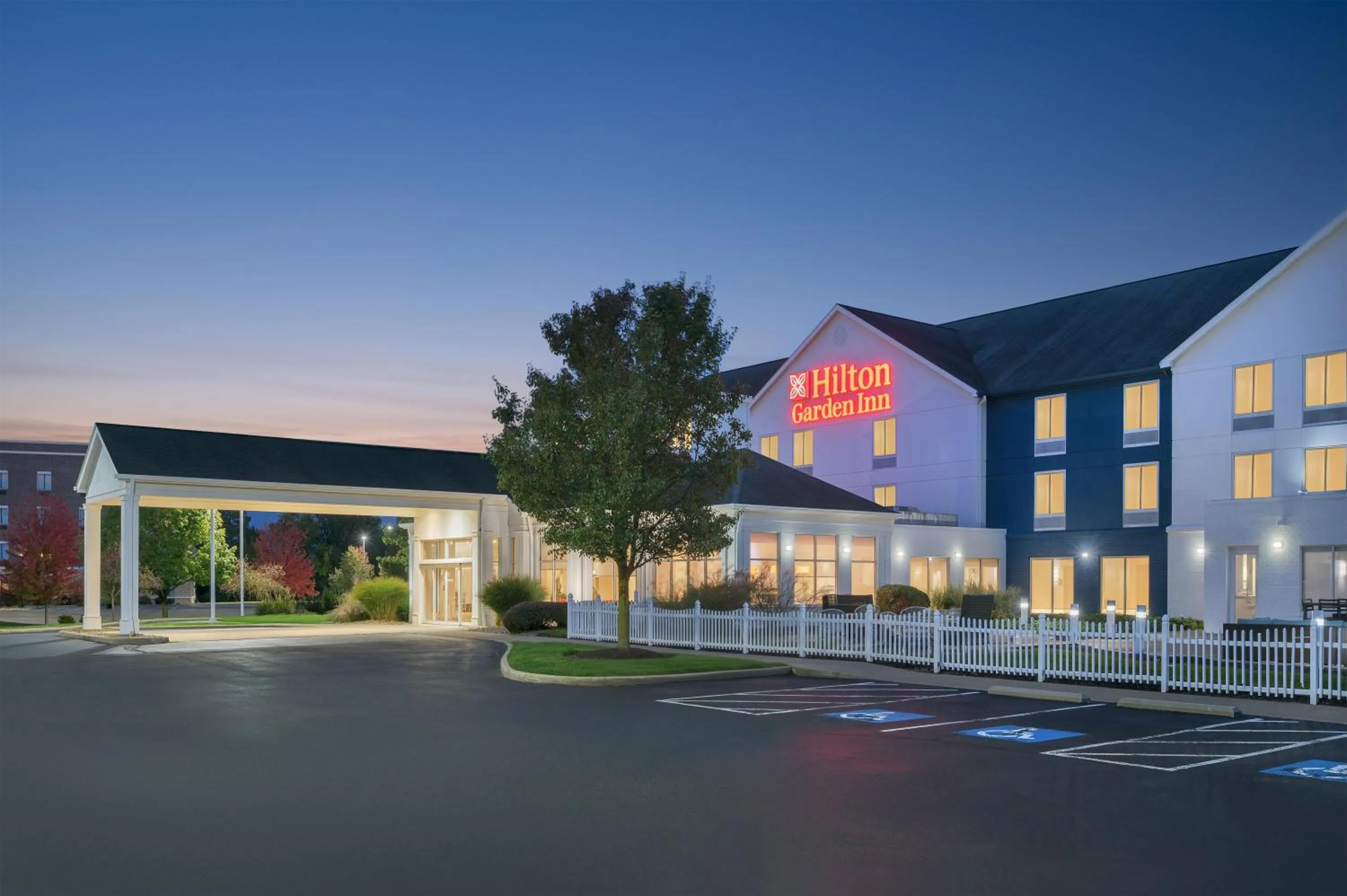 Property building in Hilton Garden Inn Wooster