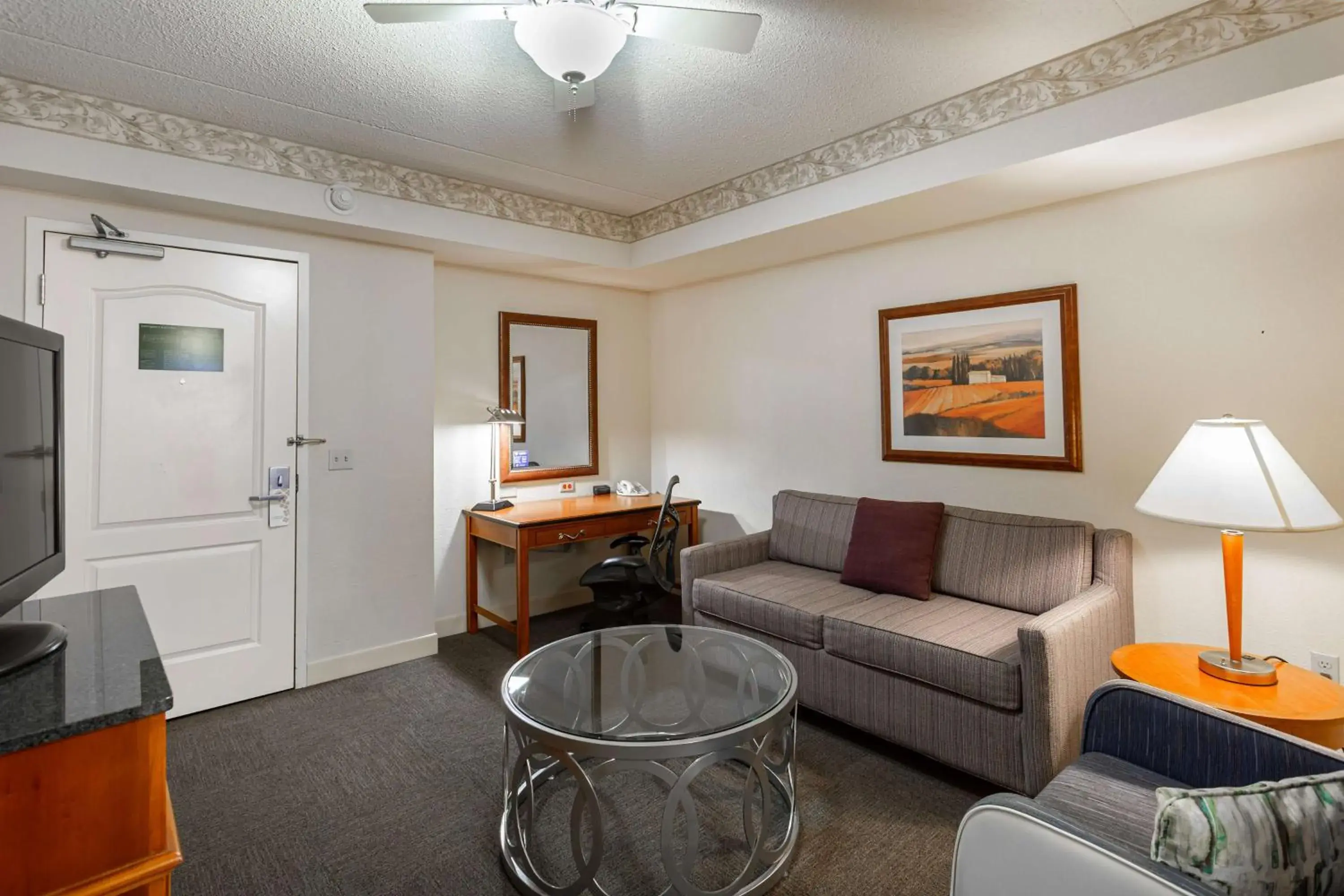 Living room in Hilton Garden Inn Wooster Living room in Hilton Garden Inn Wooster