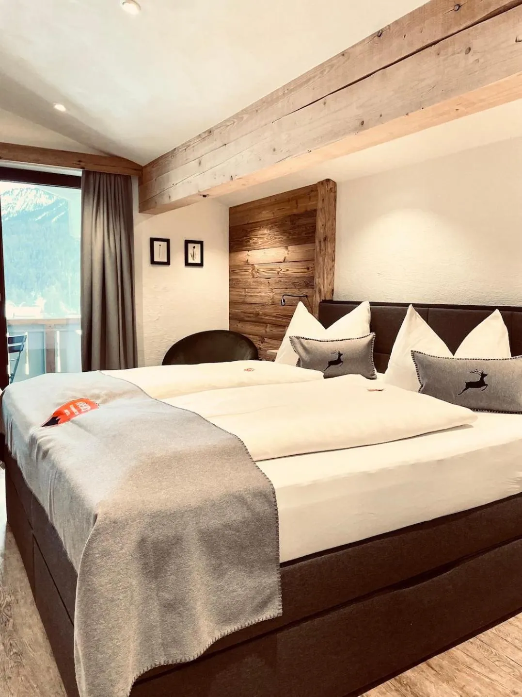 Bed in Pension Kreuzeck - Dein Glücksplatz am Lech