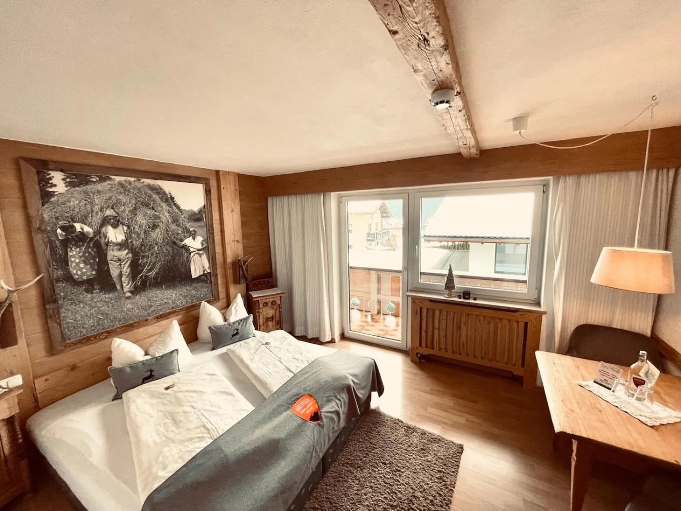 Bed in Pension Kreuzeck - Dein Glücksplatz am Lech