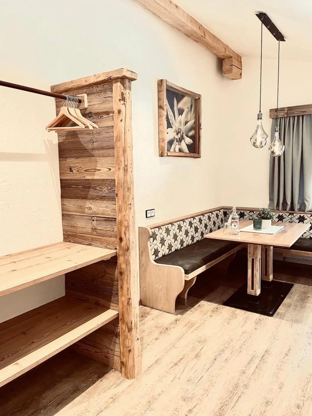 Living room, Bed in Pension Kreuzeck - Dein Glücksplatz am Lech