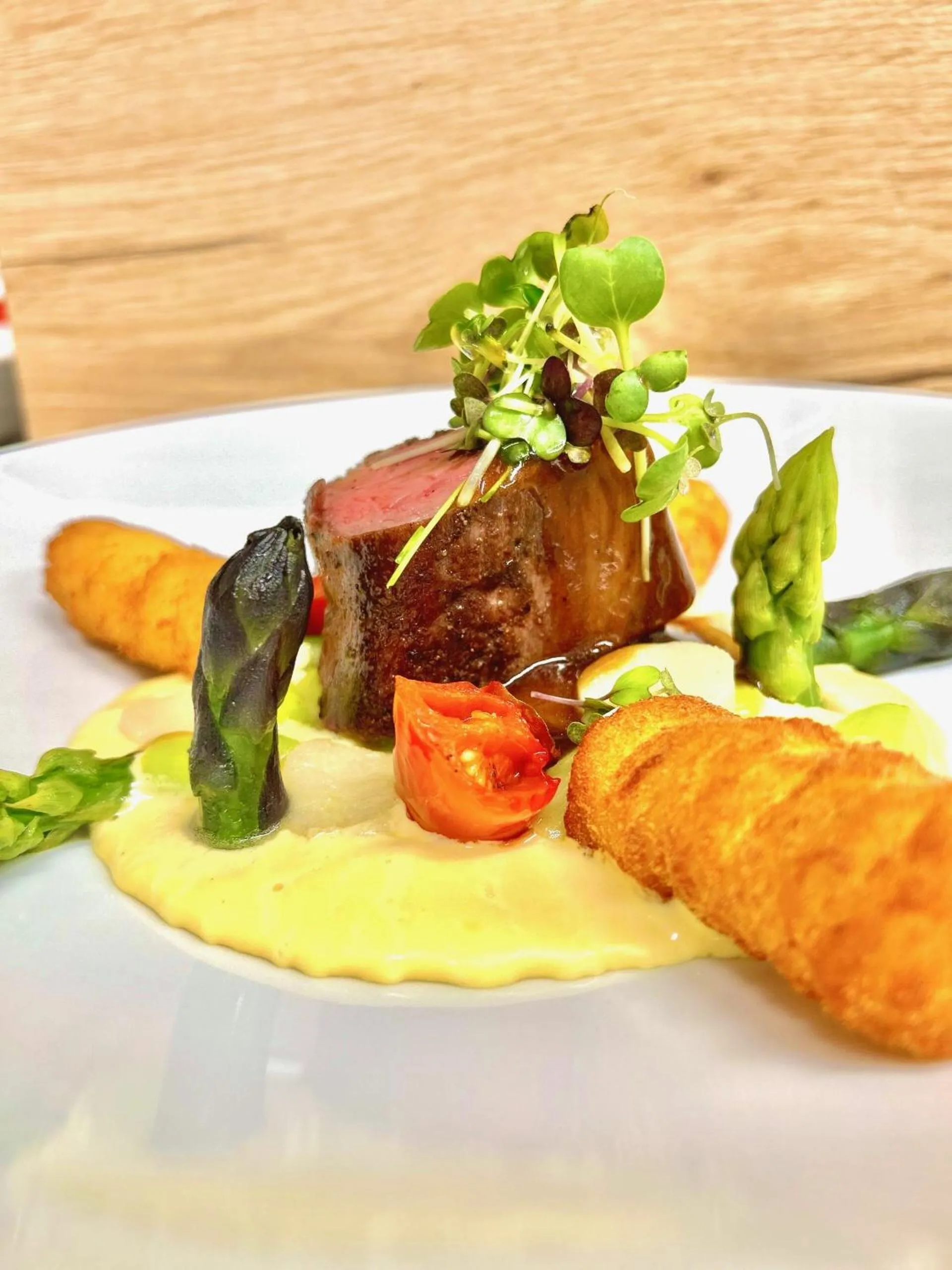 Restaurant/places to eat in Pension Kreuzeck - Dein Glücksplatz am Lech