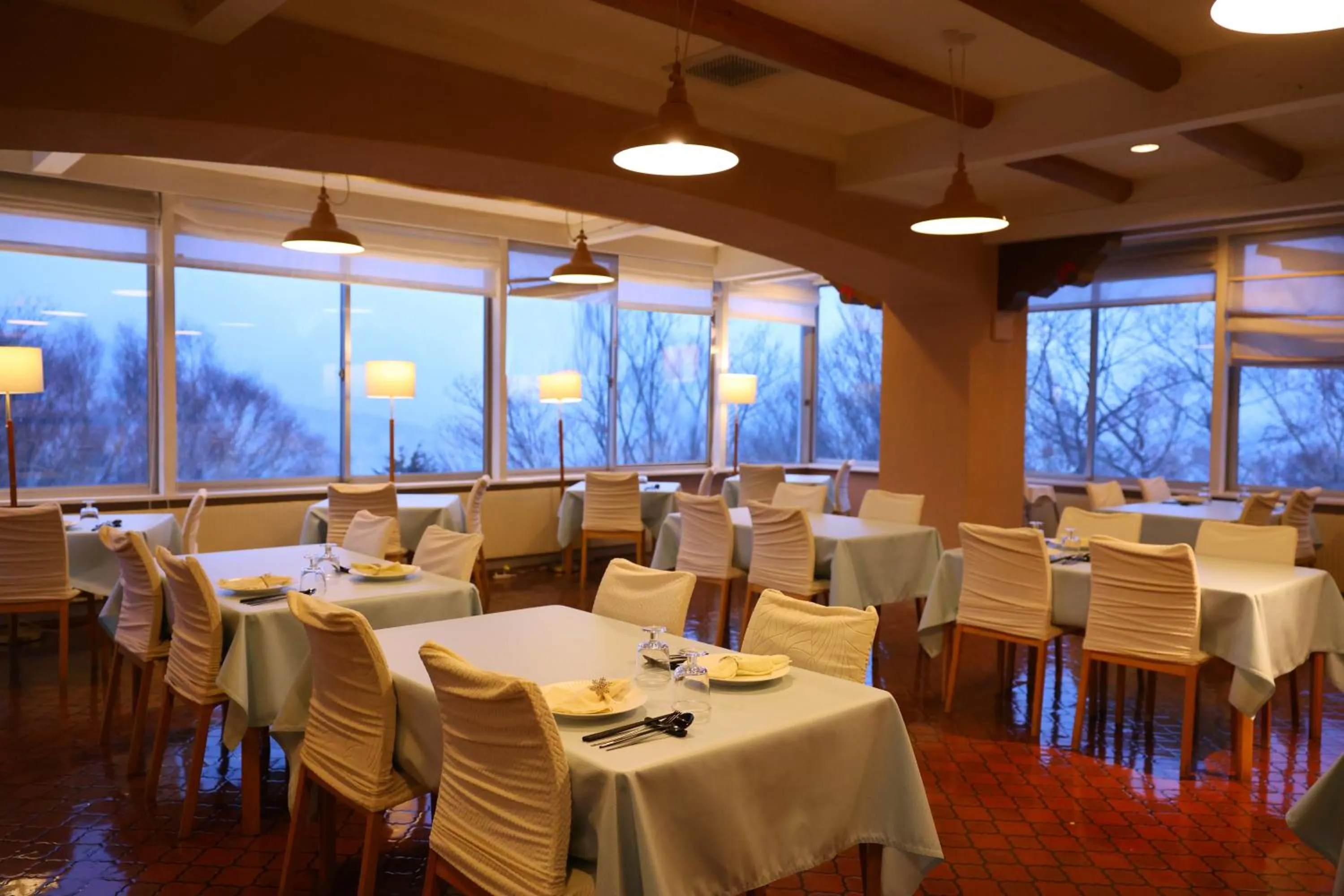 Restaurant/places to eat in Hotel Takimoto