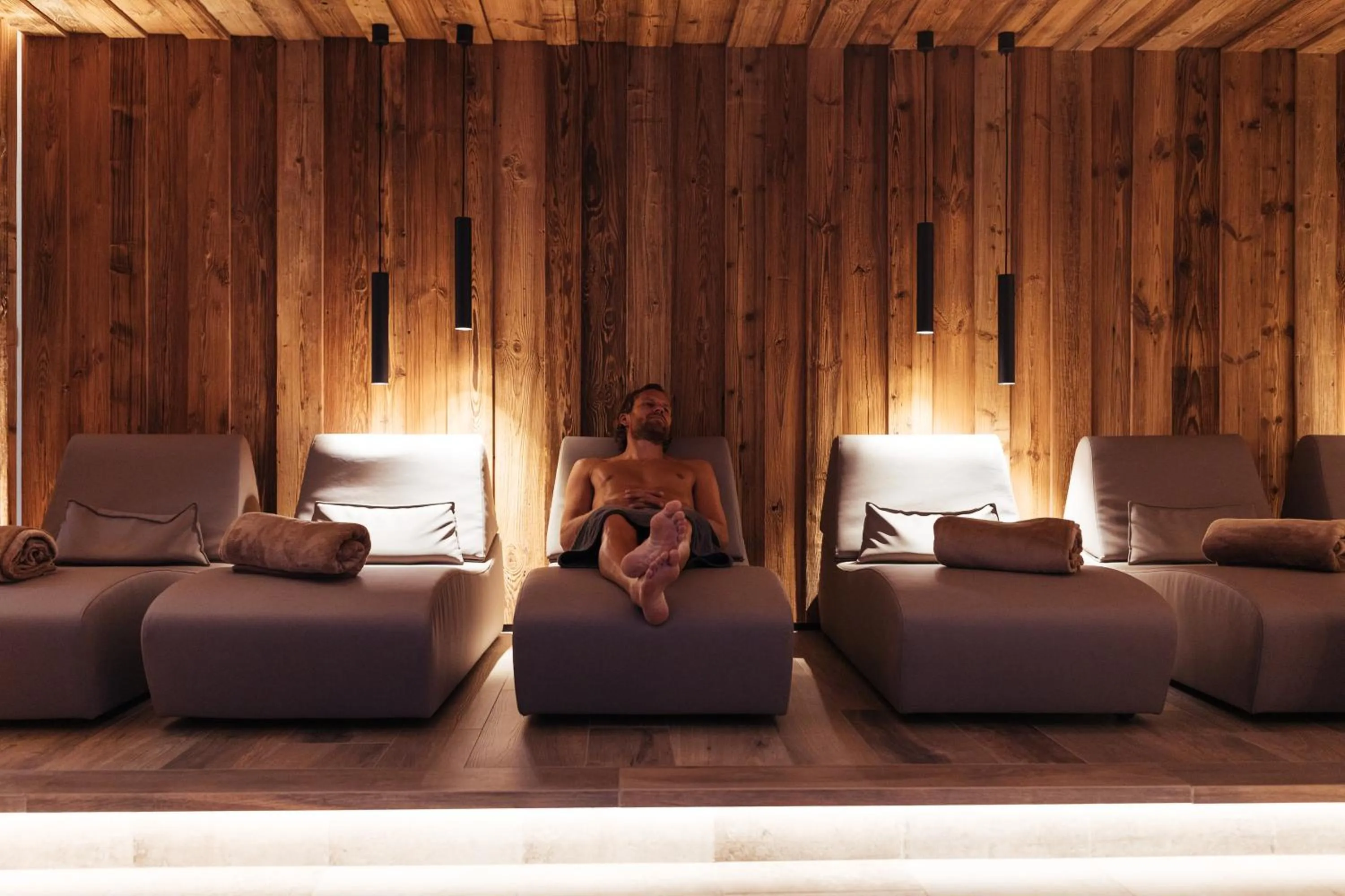 People in Hotel Truyenhof