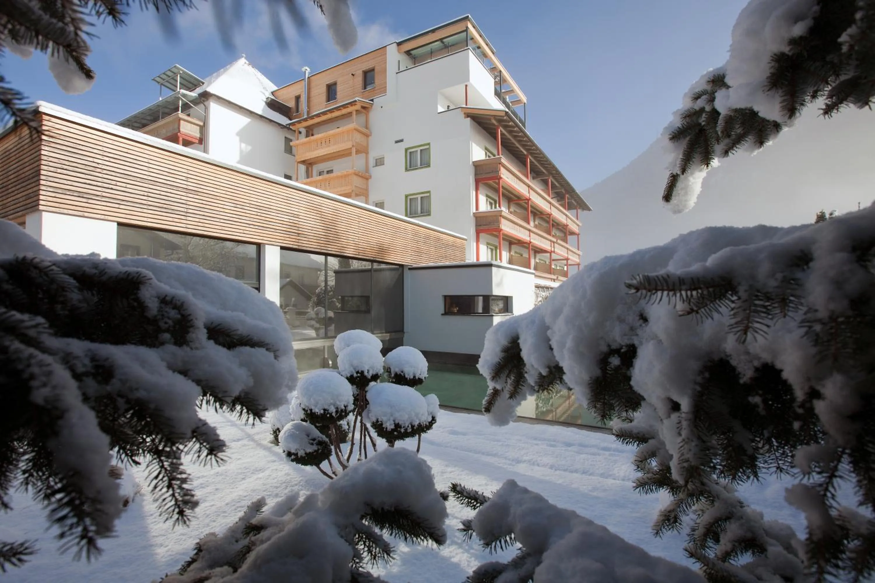 Property building in Hotel Truyenhof