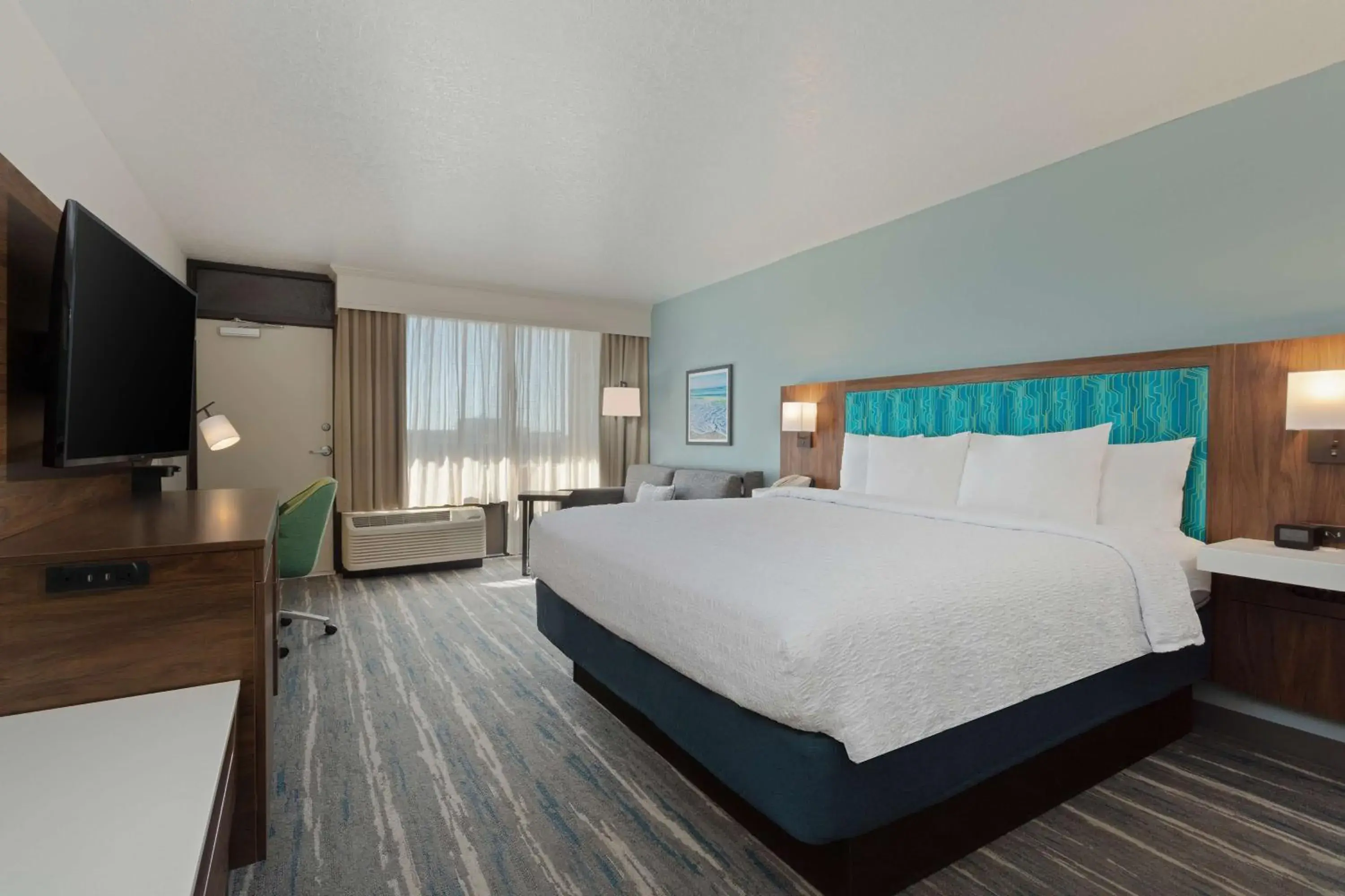 King Room with Sofa Bed - Non-Smoking in Hampton Inn Cocoa Beach King Room with Sofa Bed - Non-Smoking in Hampton Inn Cocoa Beach