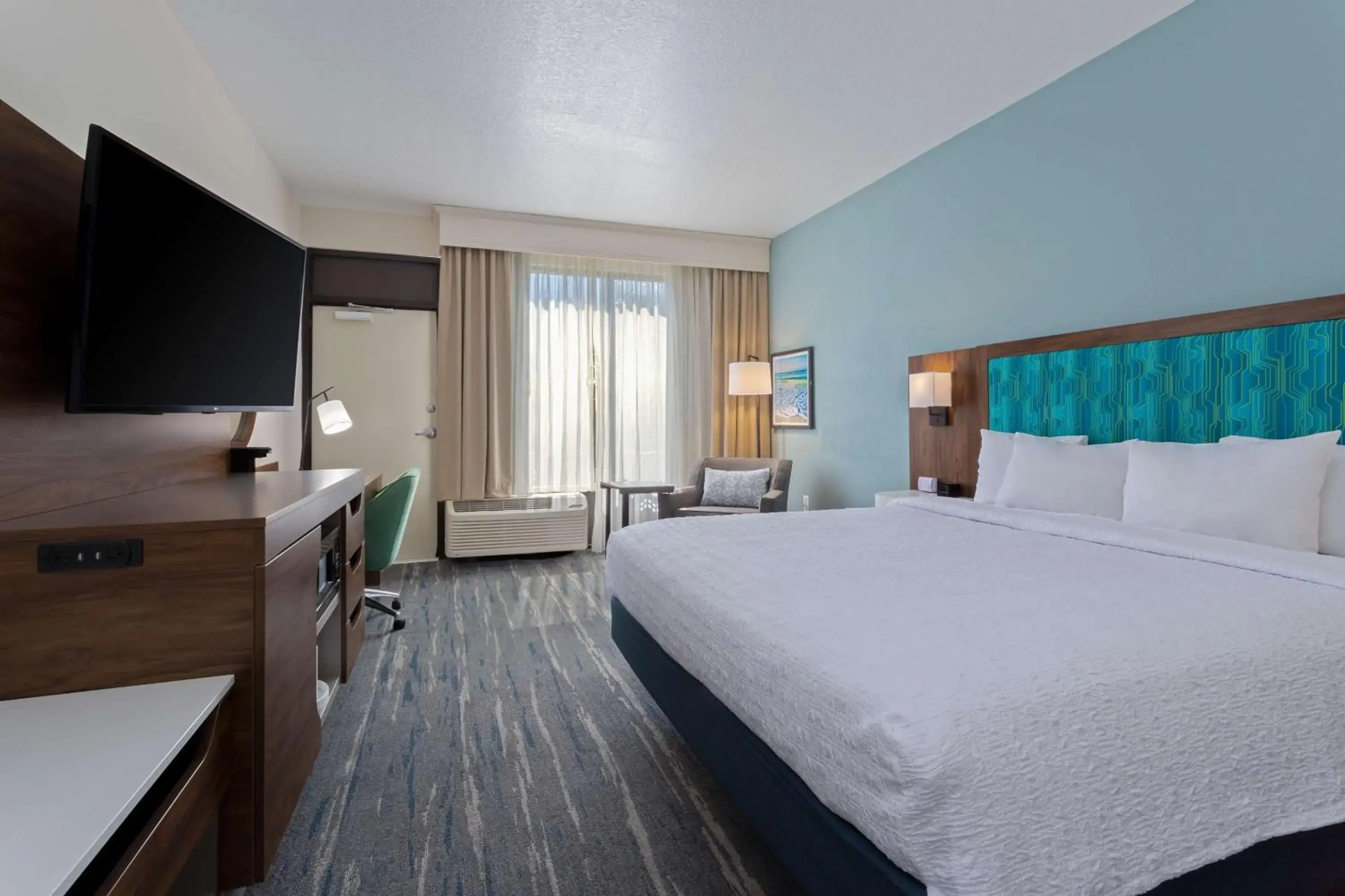 Bed in Hampton Inn Cocoa Beach Bed in Hampton Inn Cocoa Beach