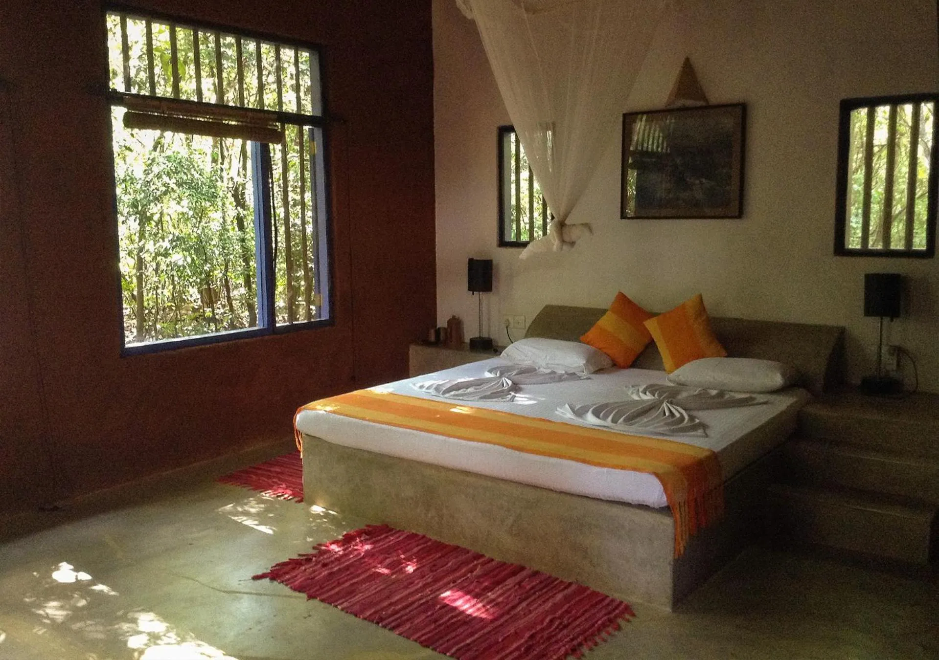 Bed in Back of Beyond - Pidurangala