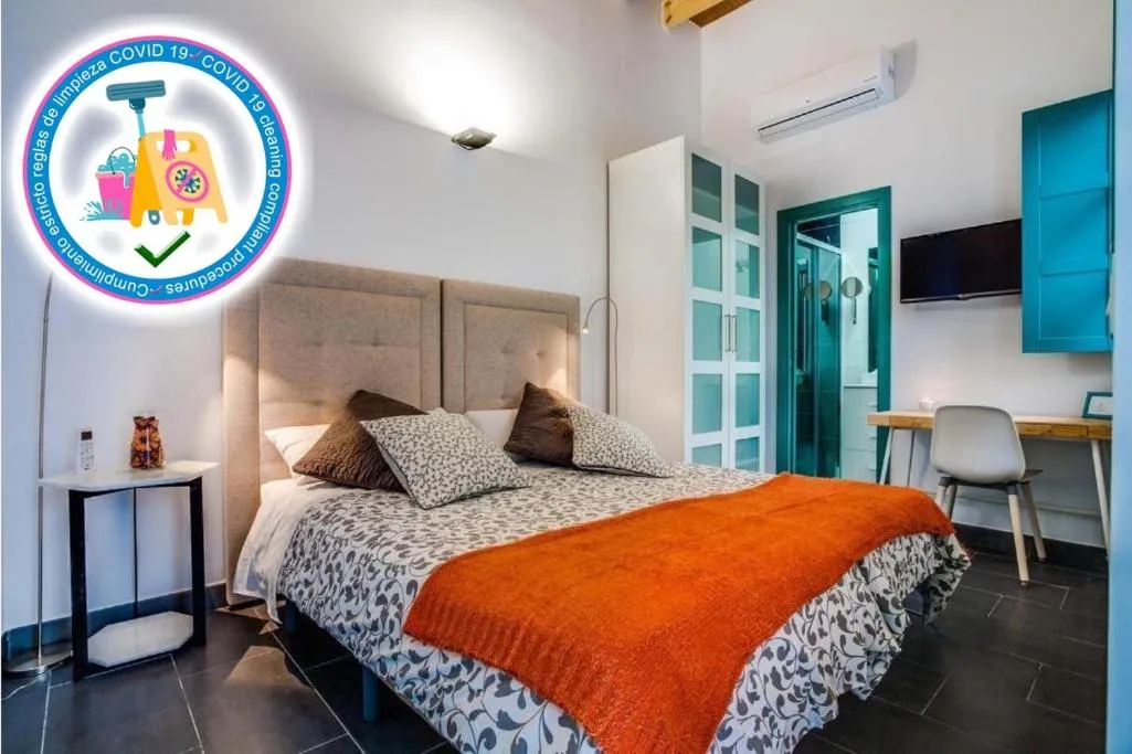 Bed in Casa Palacio El Condestable de Sevilla