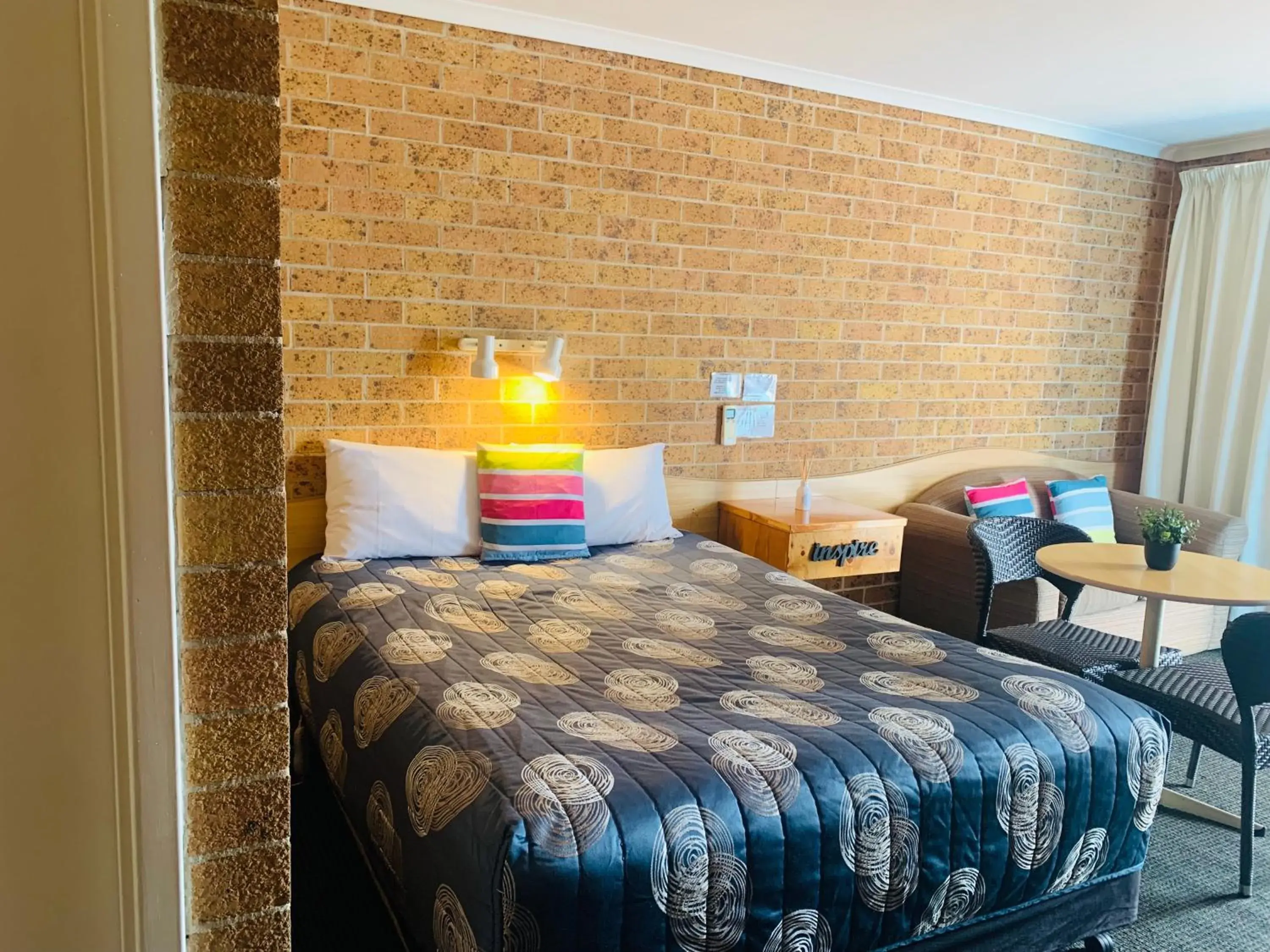 Bed in Town and Country Motor Inn Bed in Town and Country Motor Inn