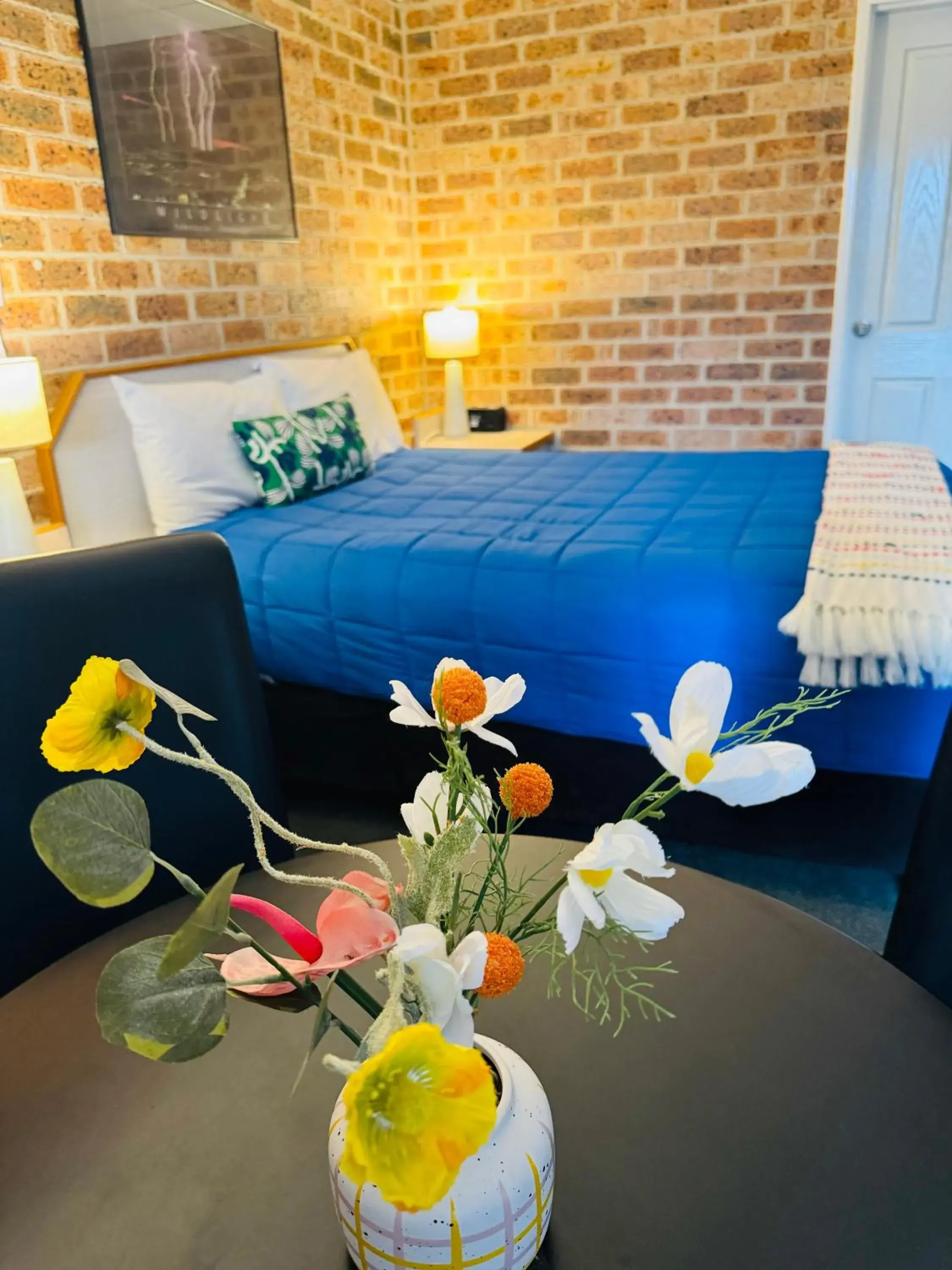 Bed in Town and Country Motor Inn Bed in Town and Country Motor Inn