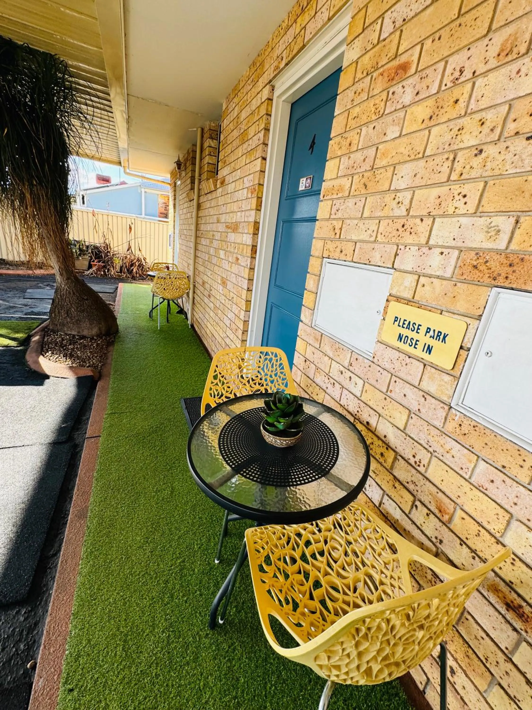 Seating area in Town and Country Motor Inn