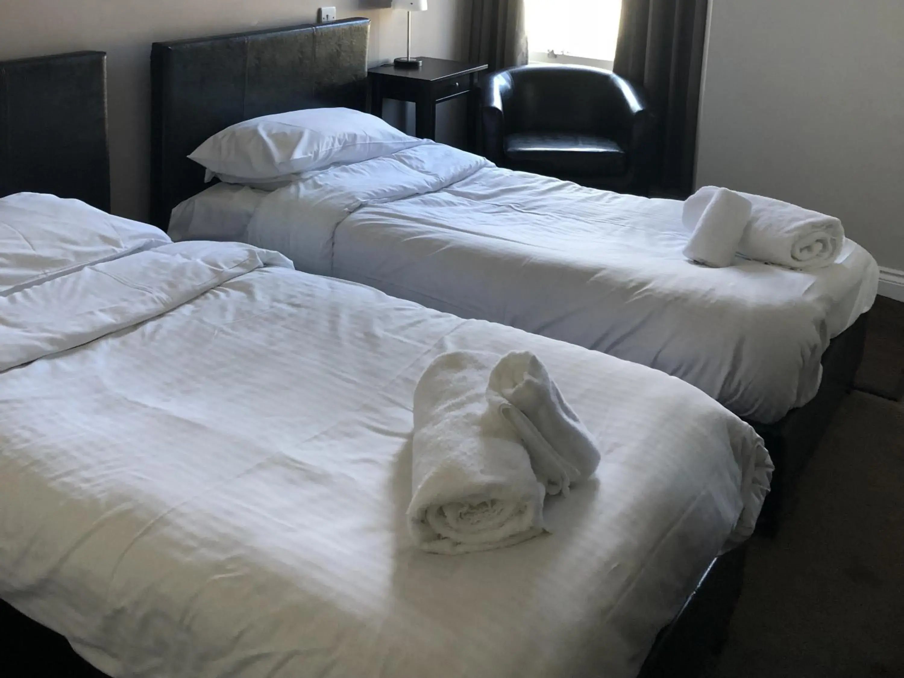 Bedroom, Bed in The Cornubia Inn Bedroom, Bed in The Cornubia Inn