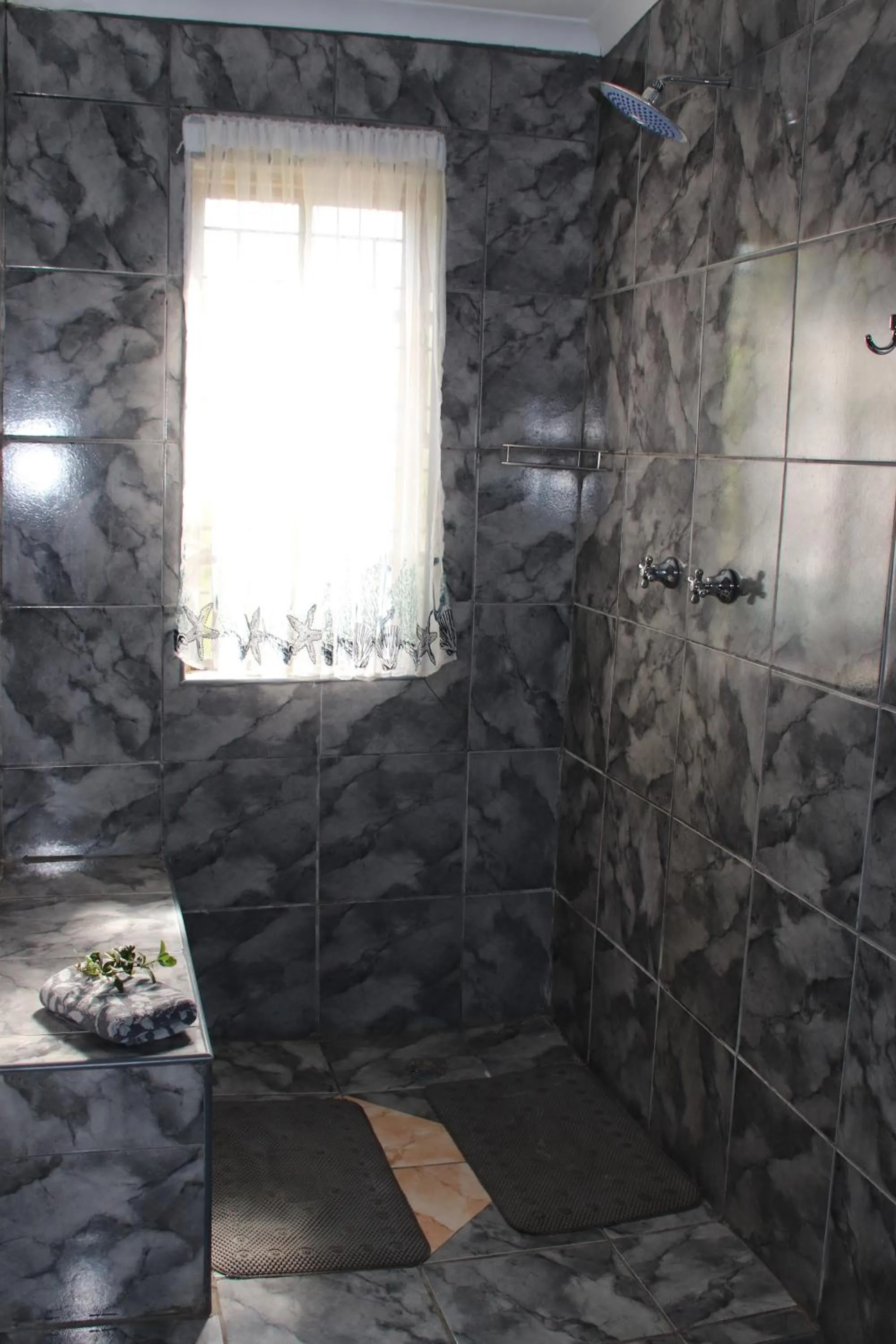 Top House Bed and Breakfast