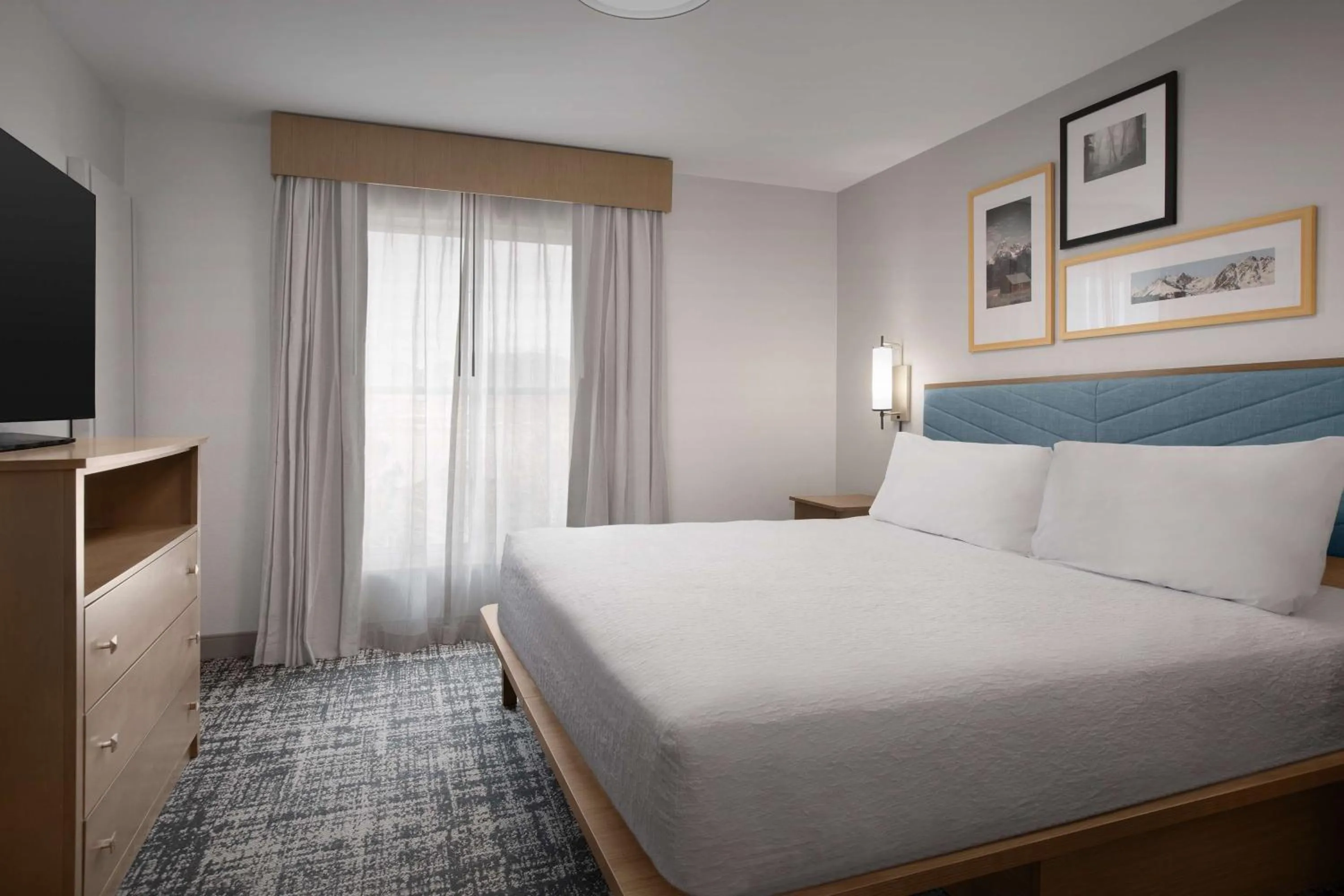 Bed in Homewood Suites by Hilton Colorado Springs-North