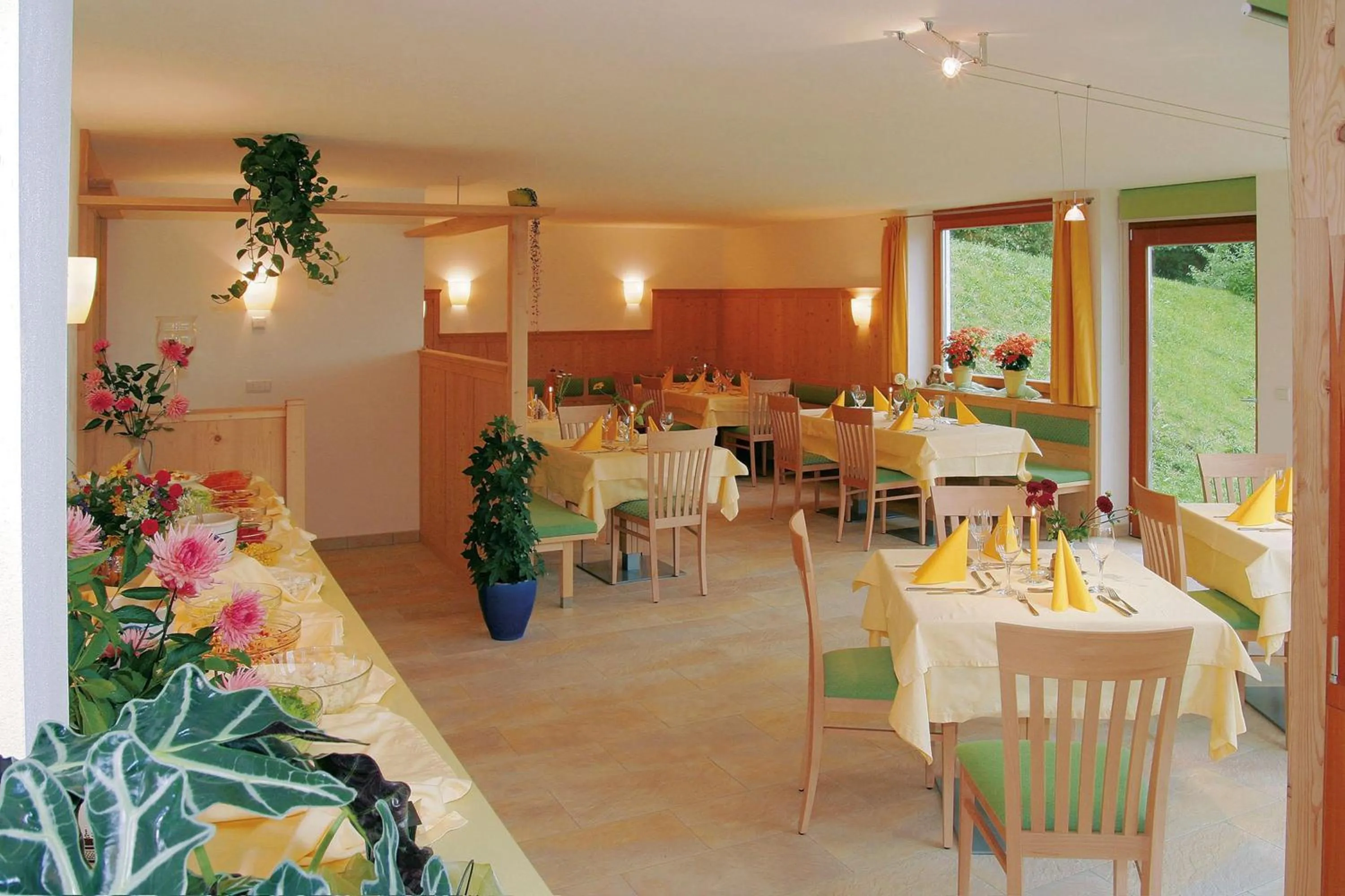 Restaurant/places to eat in Vitalhotel Rainer